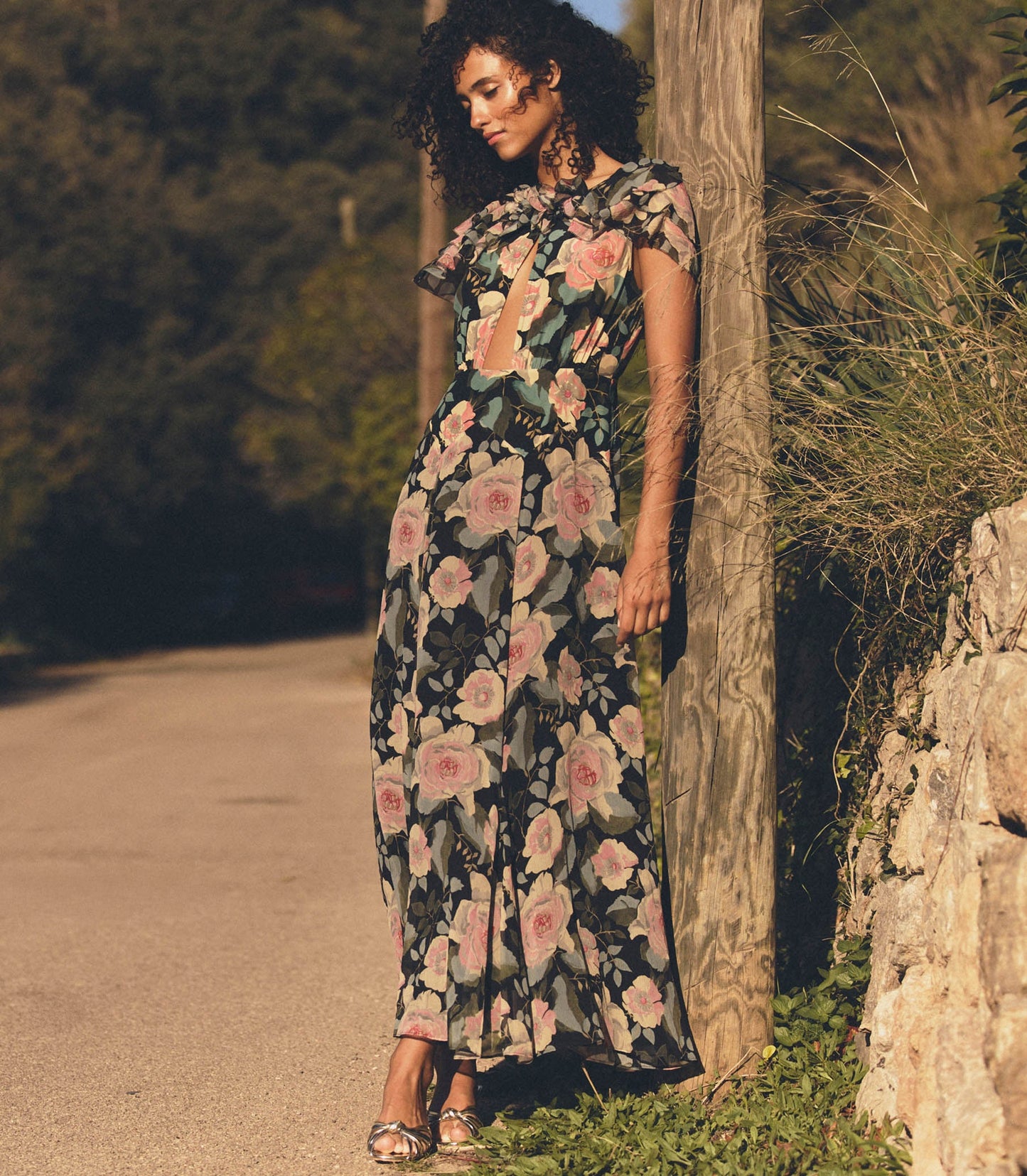 HMD -- AMIRA DRESS -- ROSE GARDEN FLORAL
