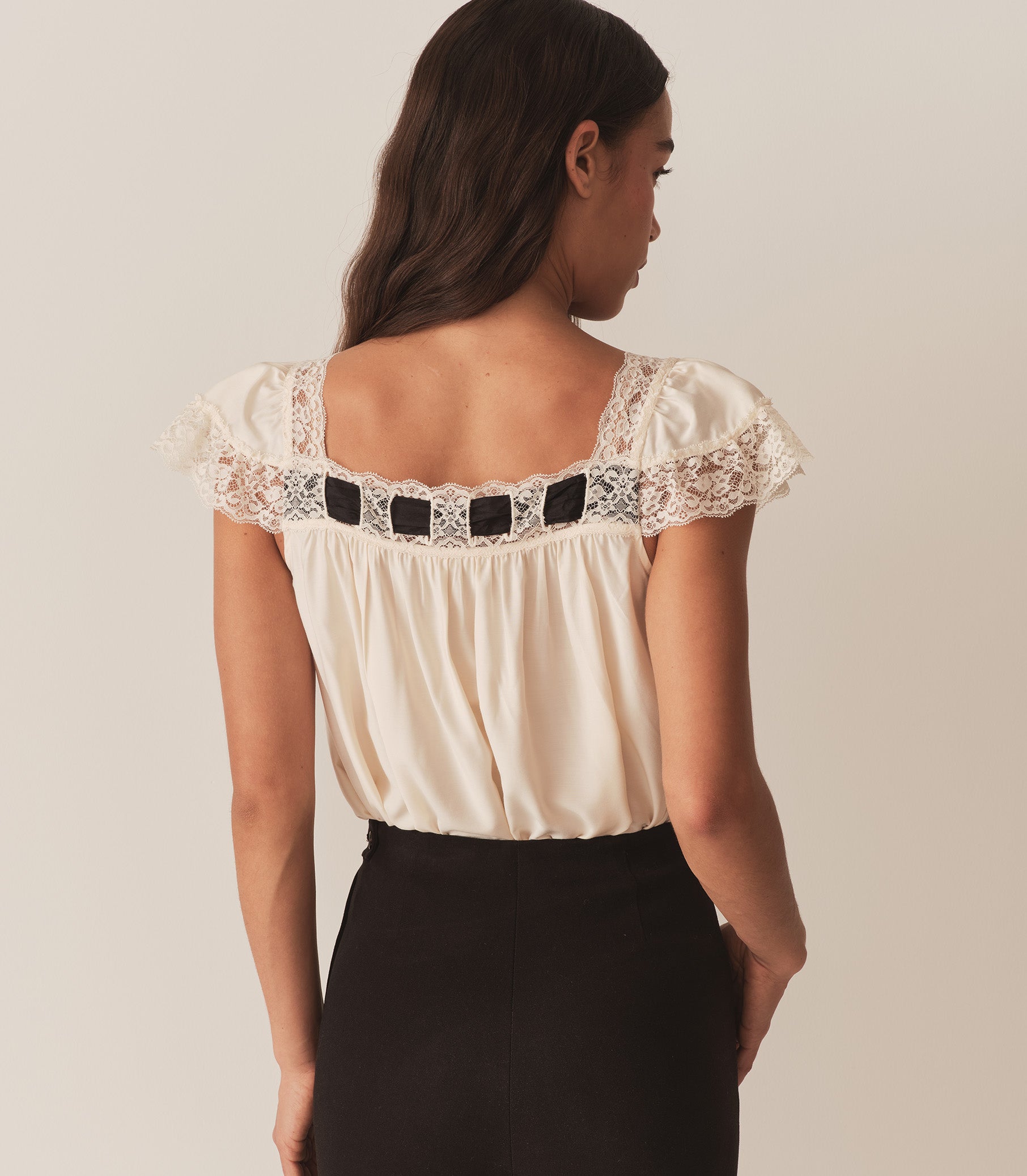 HMD -- ANAYA TOP -- CANDLELIGHT view 4
