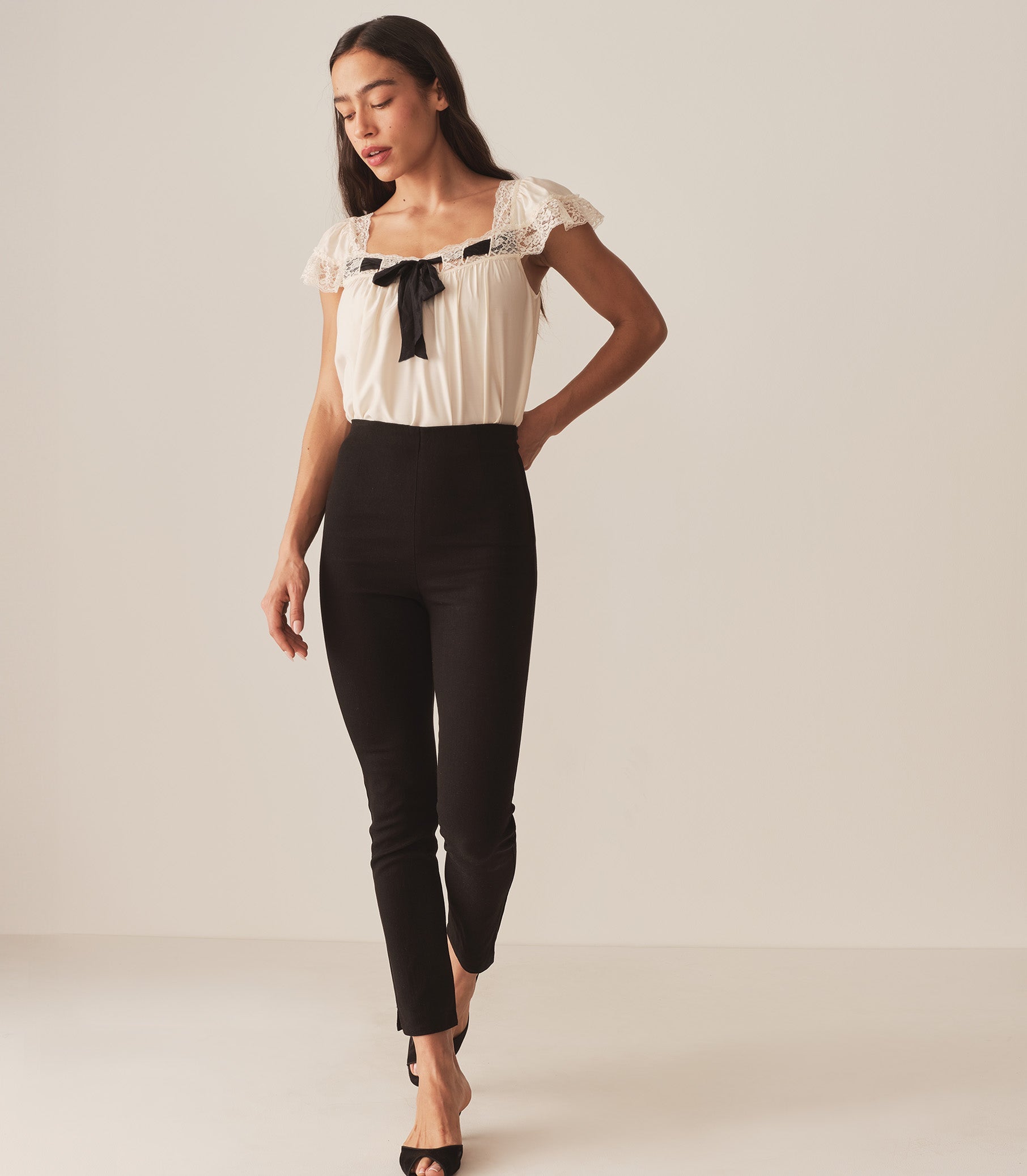 HMD -- ANAYA TOP -- CANDLELIGHT view 2
