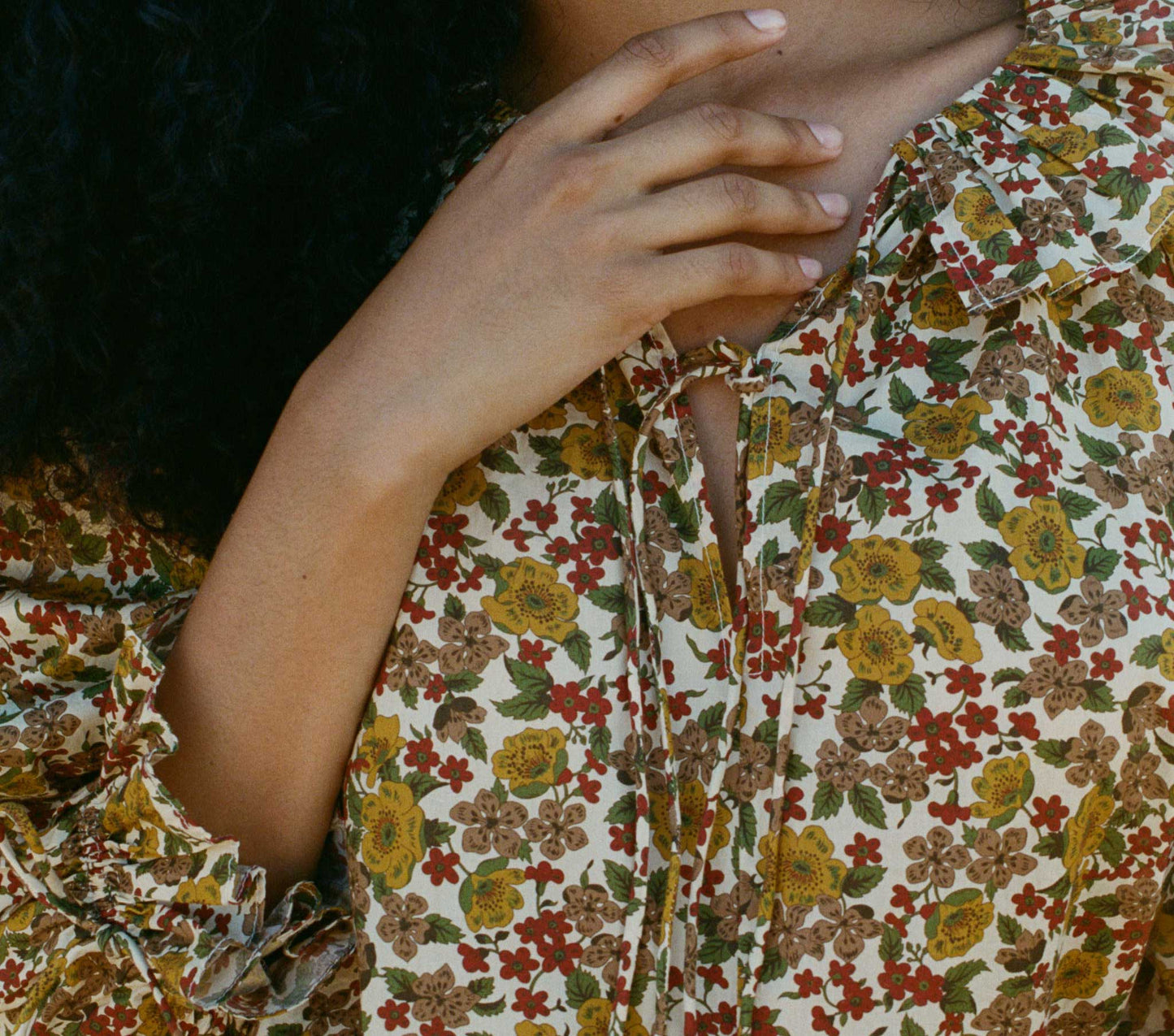 HMD -- ANSEL TOP -- JENNIFER SPRING FLORAL