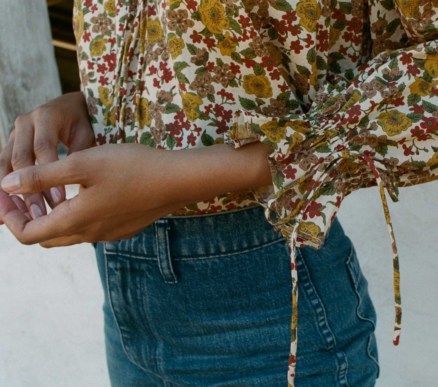 HMD -- ANSEL TOP -- JENNIFER SPRING FLORAL