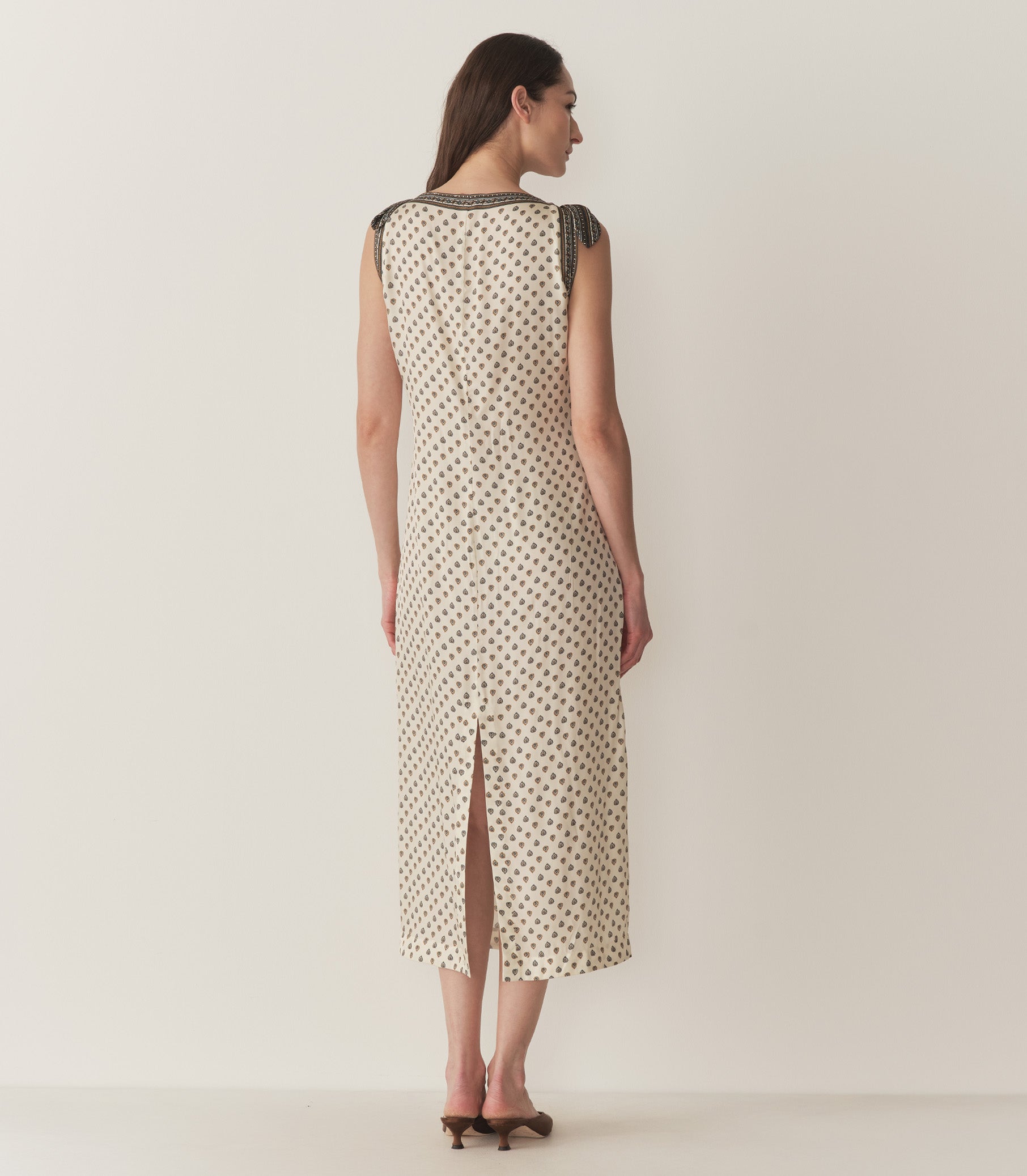 HMD -- AMORETTE DRESS -- RIVIERA FOULARD view 8
