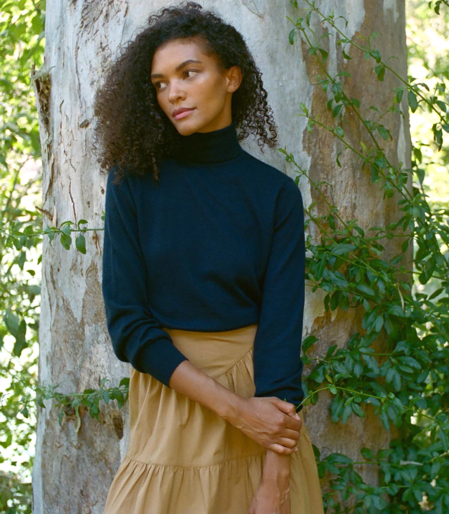 HMD -- ATTA TURTLENECK -- NAVY