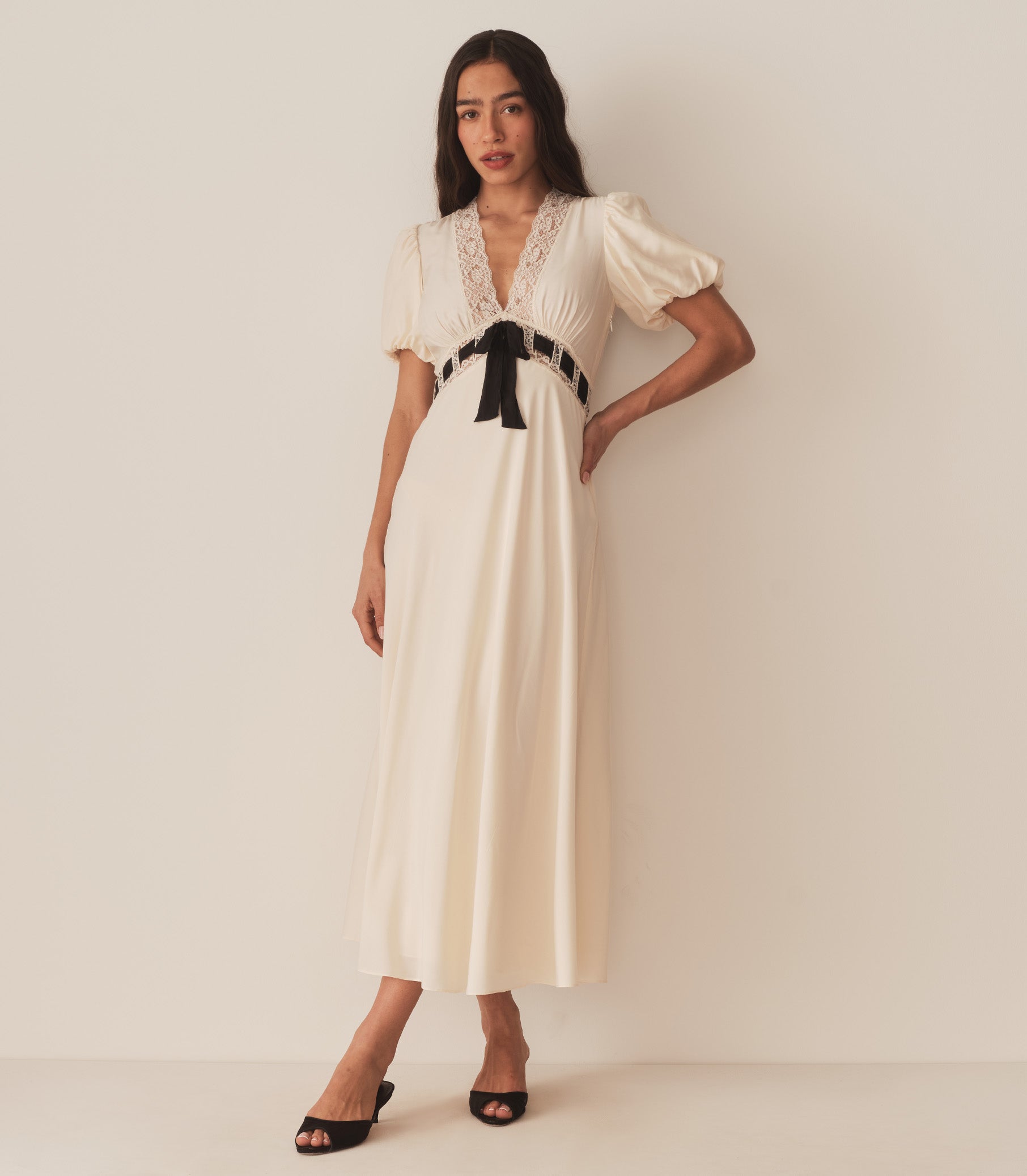 HMD -- AUGUSTINA DRESS -- CANDLELIGHT