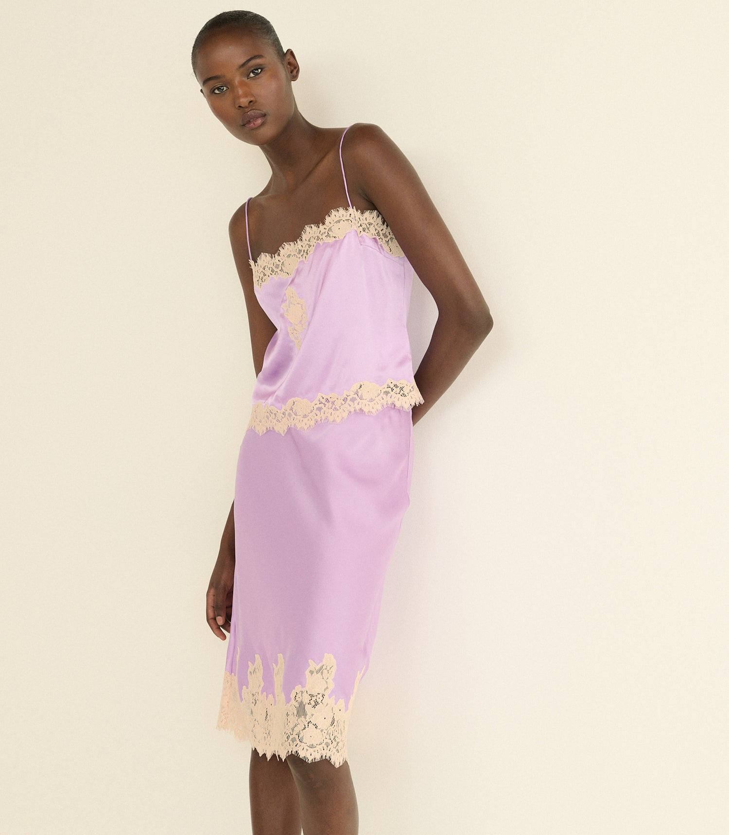 Swatches: AVELAINE TOP