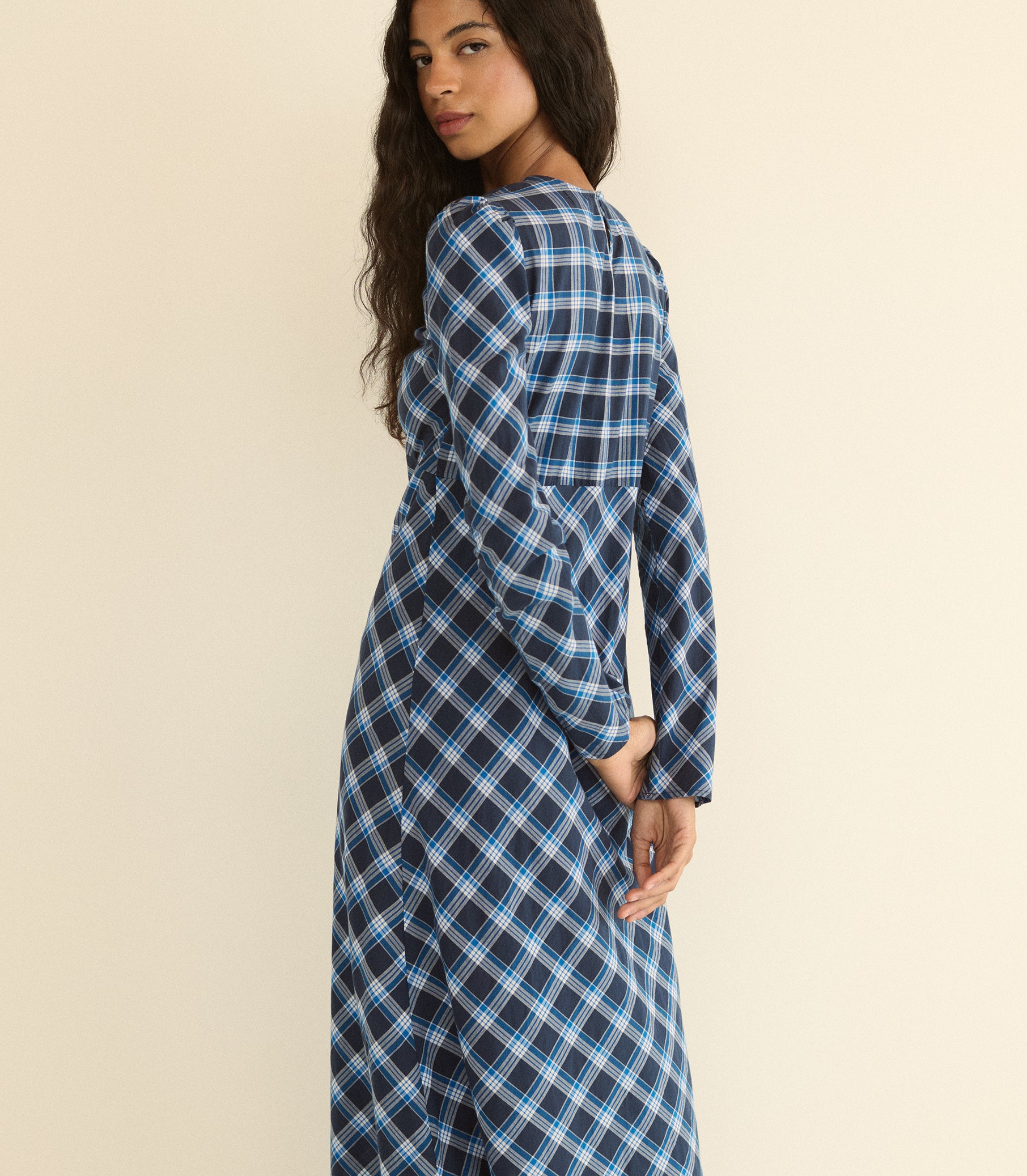 BEGONIA DRESS -- VALMONT PLAID view 4

