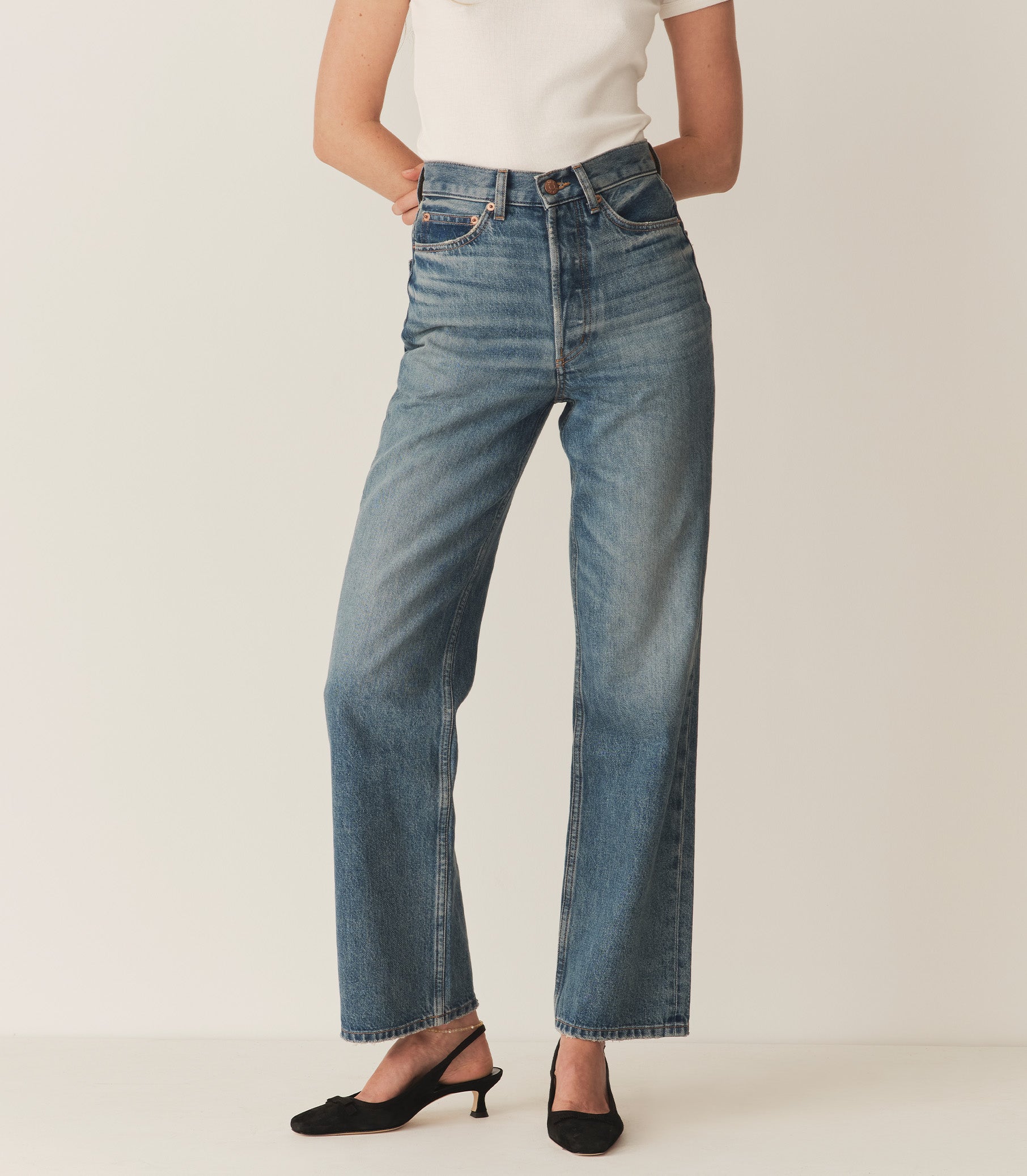 HMD -- BENEDICTE JEAN -- PALAIS RHONE WASH view 1
