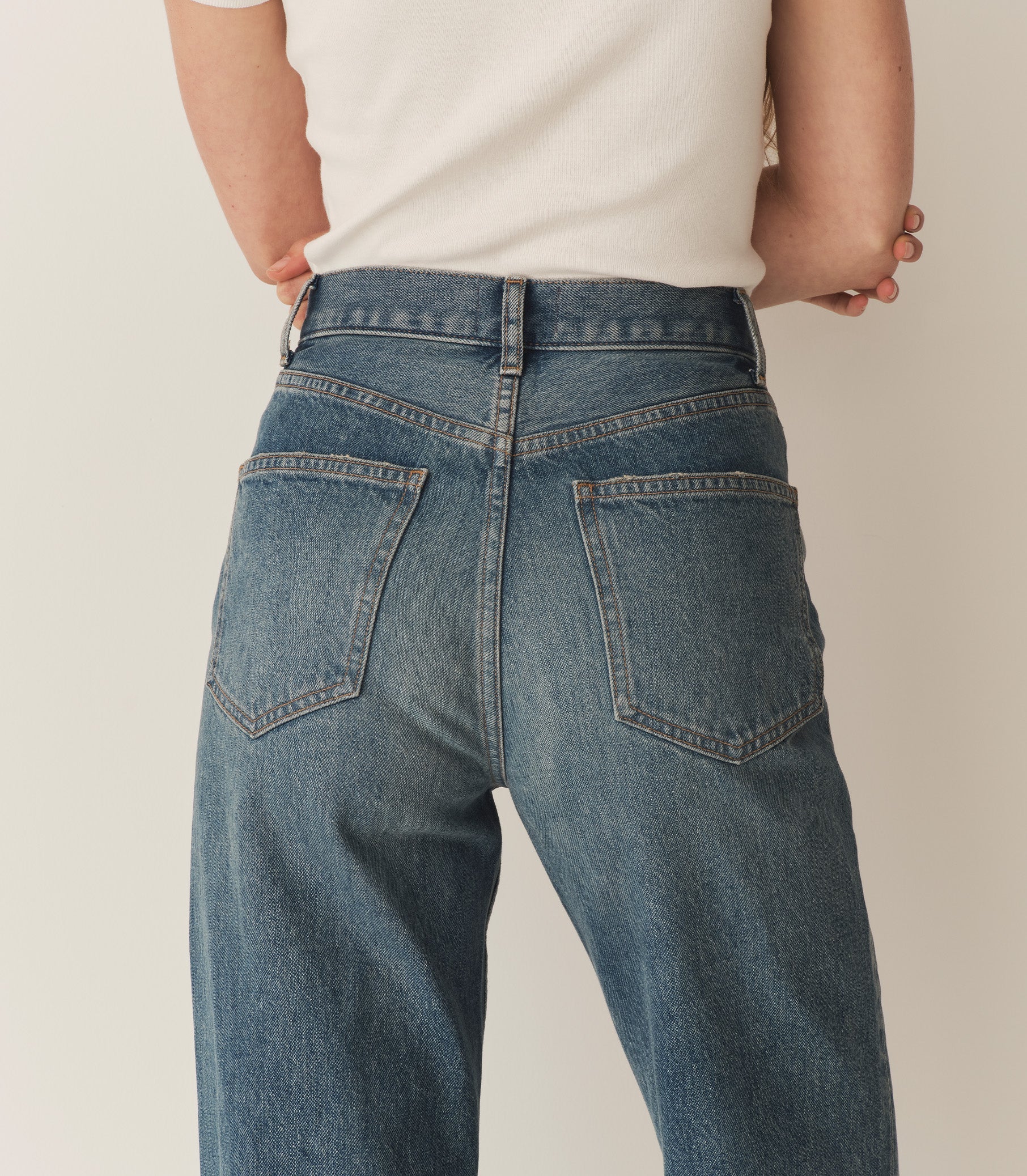 HMD -- BENEDICTE JEAN -- PALAIS RHONE WASH view 4
