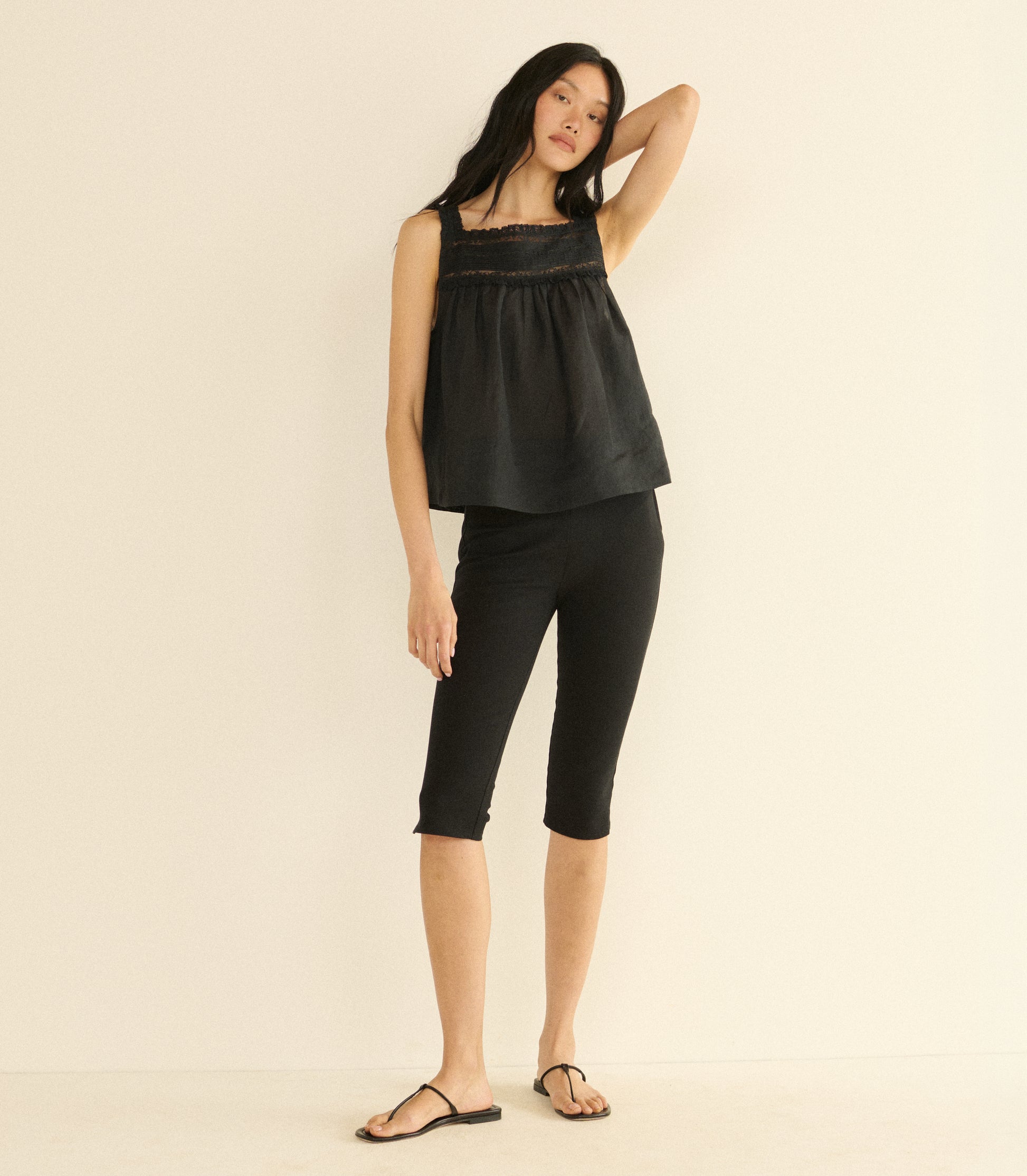 BENITA TOP -- BLACK view 2
