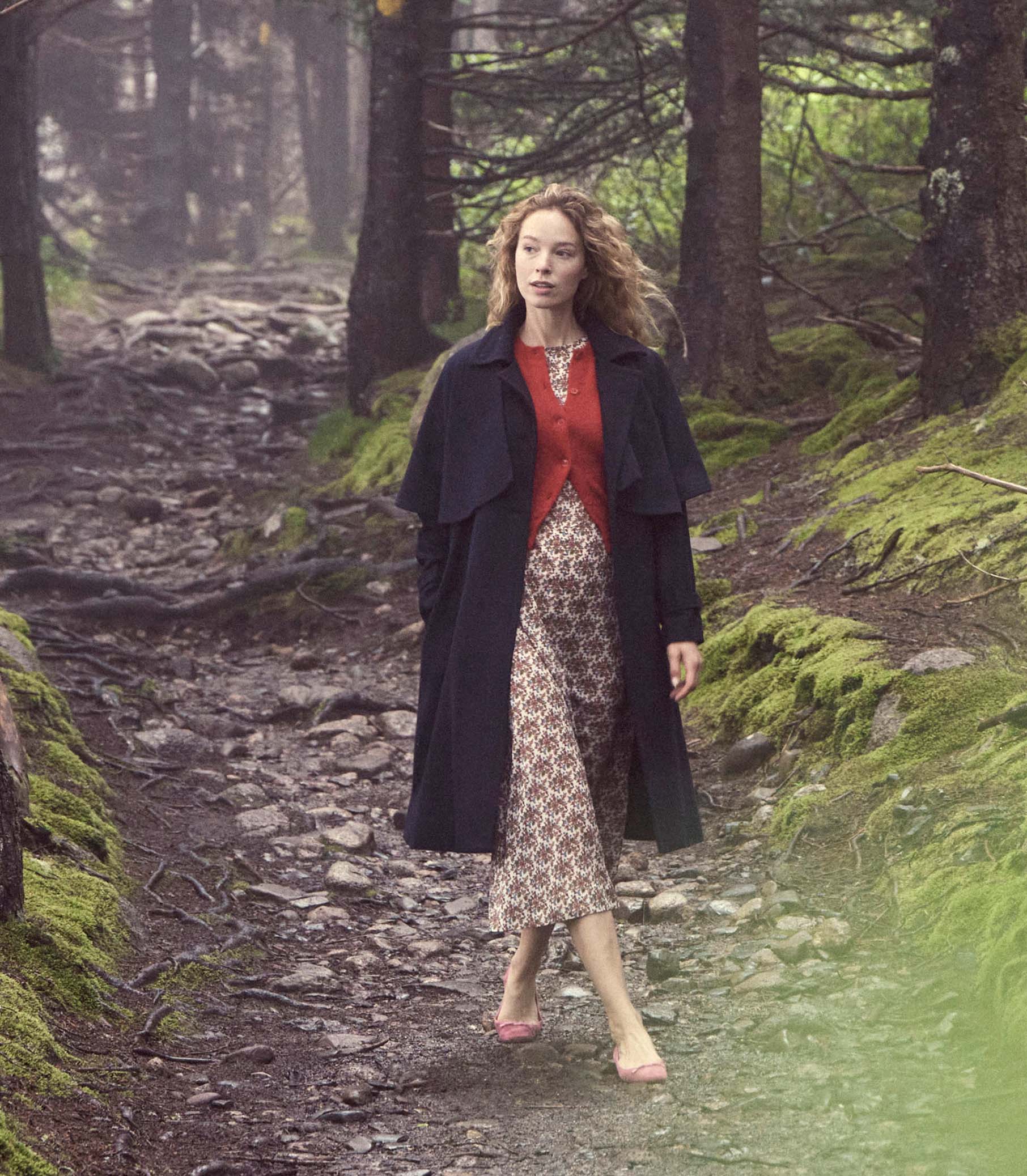 HMD -- BOLTON COAT -- DEEP NAVY view 2
