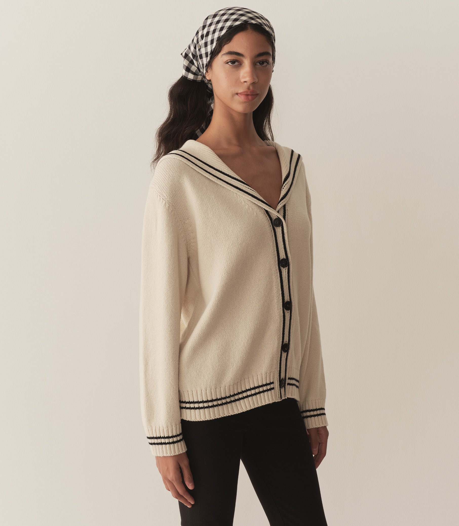 HMD -- BONAVENTURE CARDIGAN -- CRÃ©ME view 2
