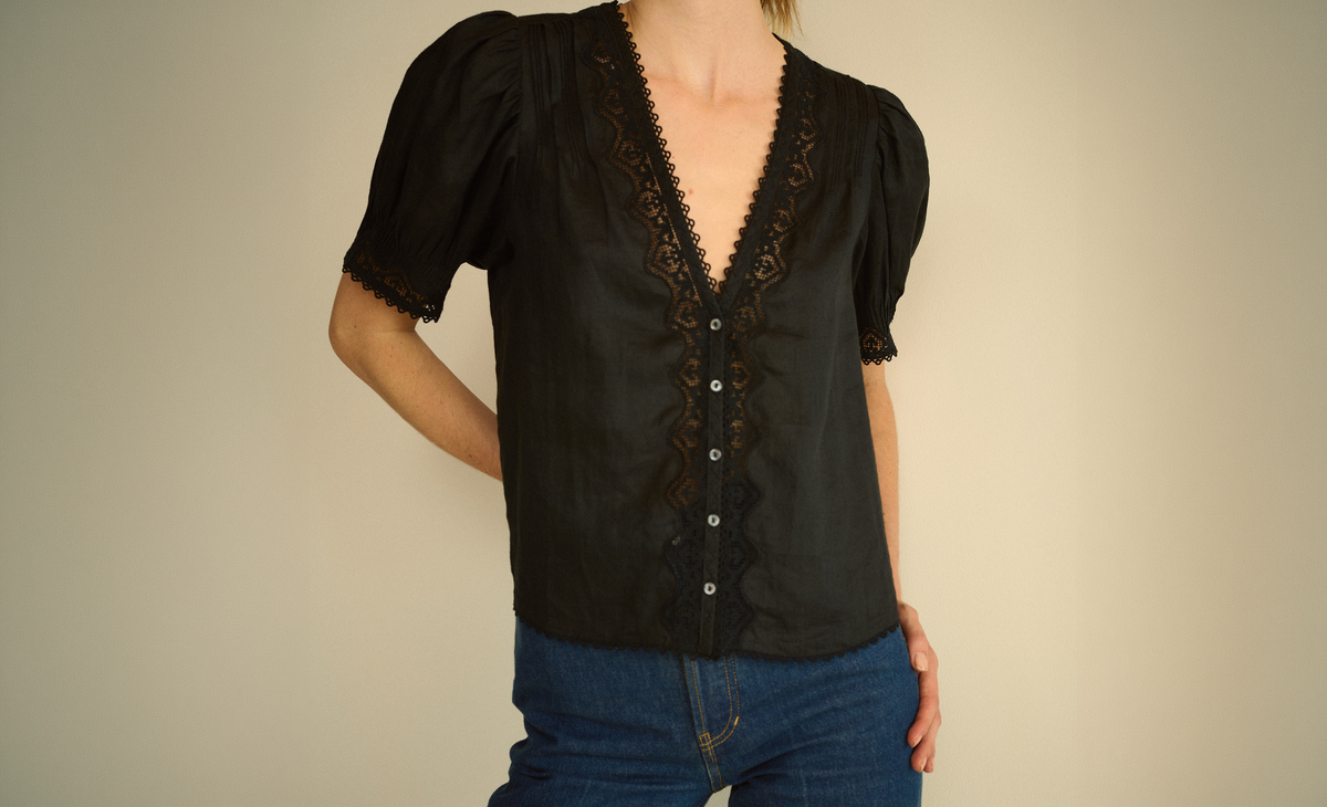 BRIGITTA TOP, BLACK