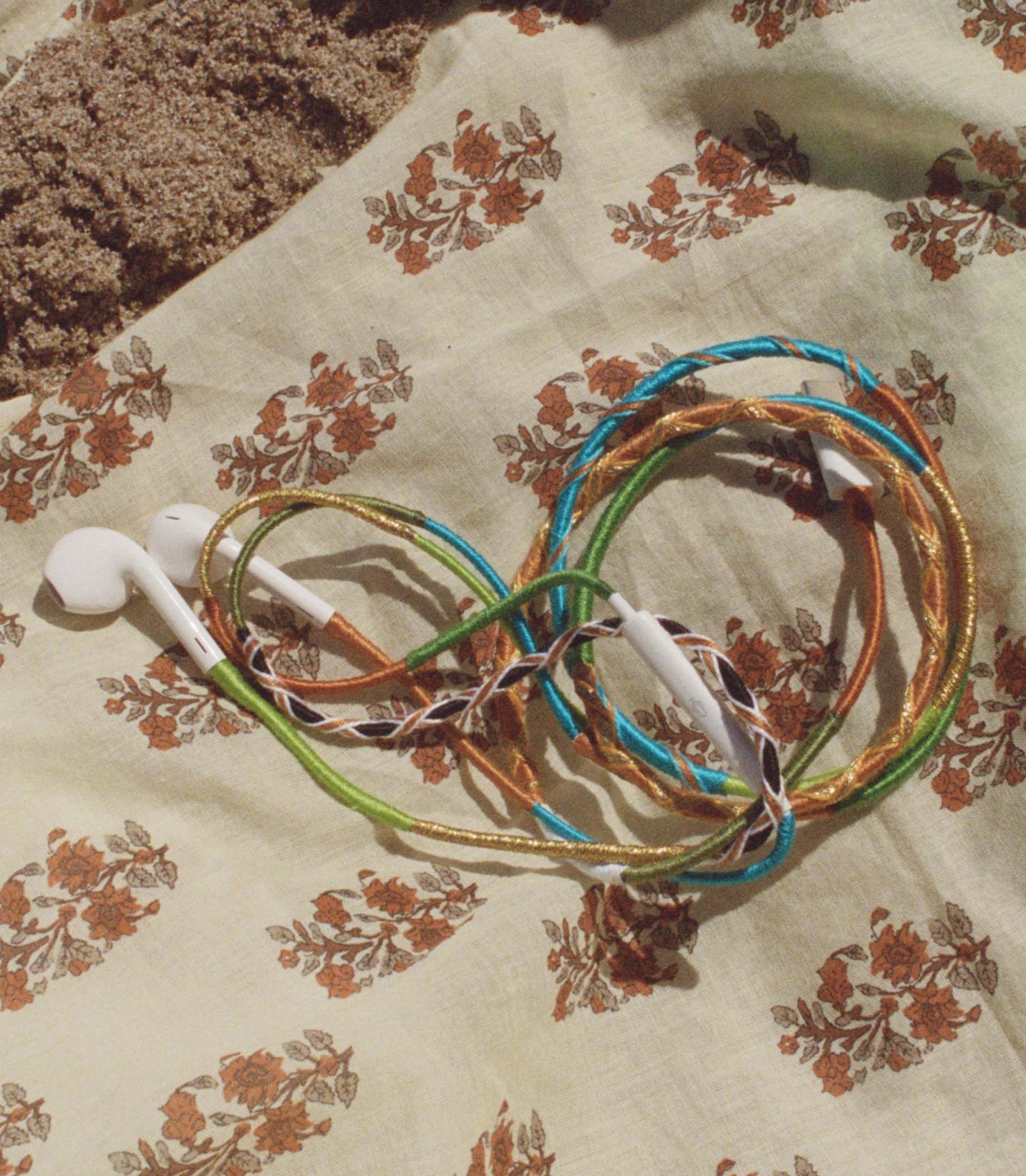 LE POM POM &amp; DÔEN HEADPHONES -- CADIZ COLLAGE view 3

