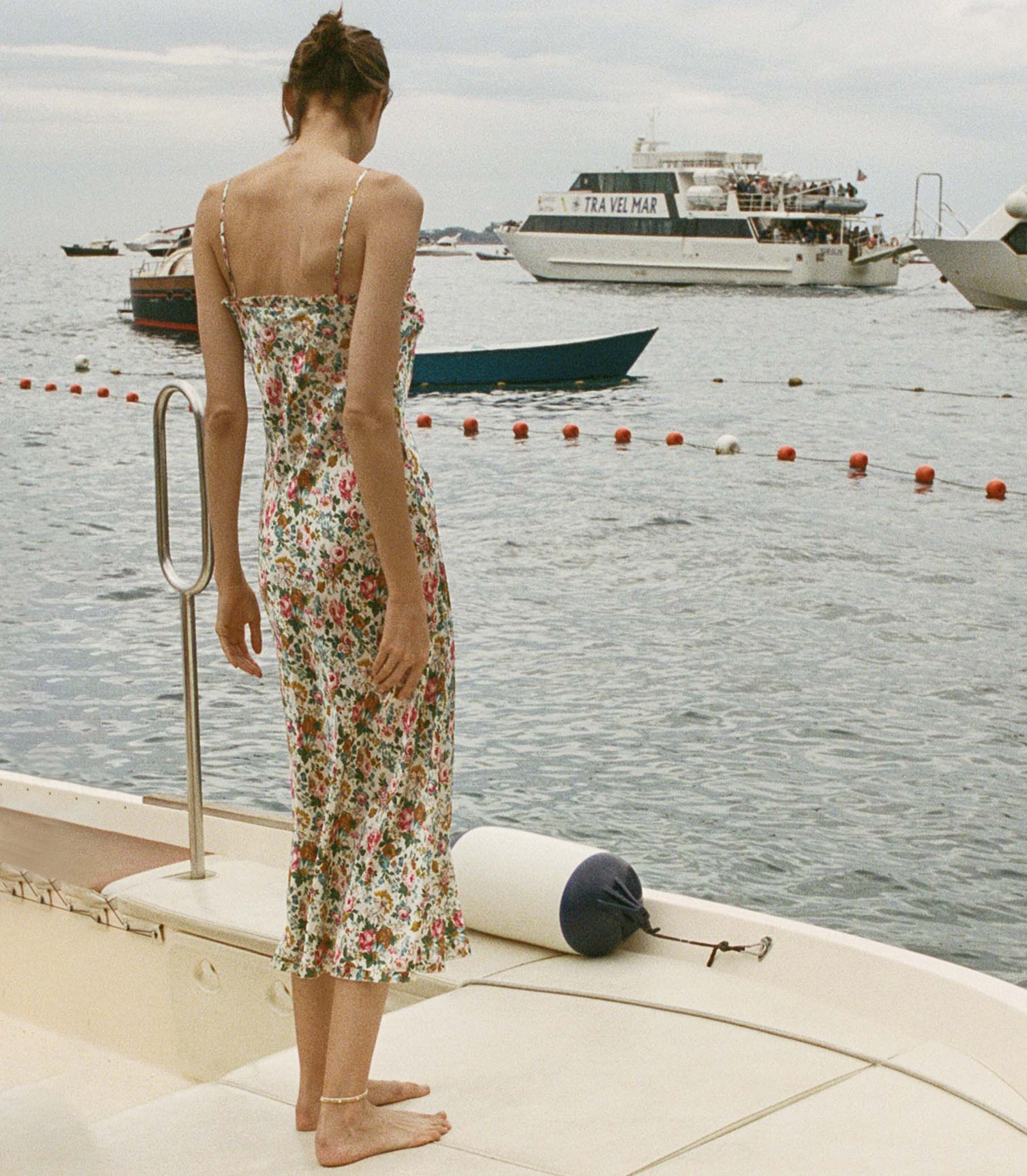 HMD -- CALSI DRESS -- LIBERTY ROSE ROMANCE view 2
