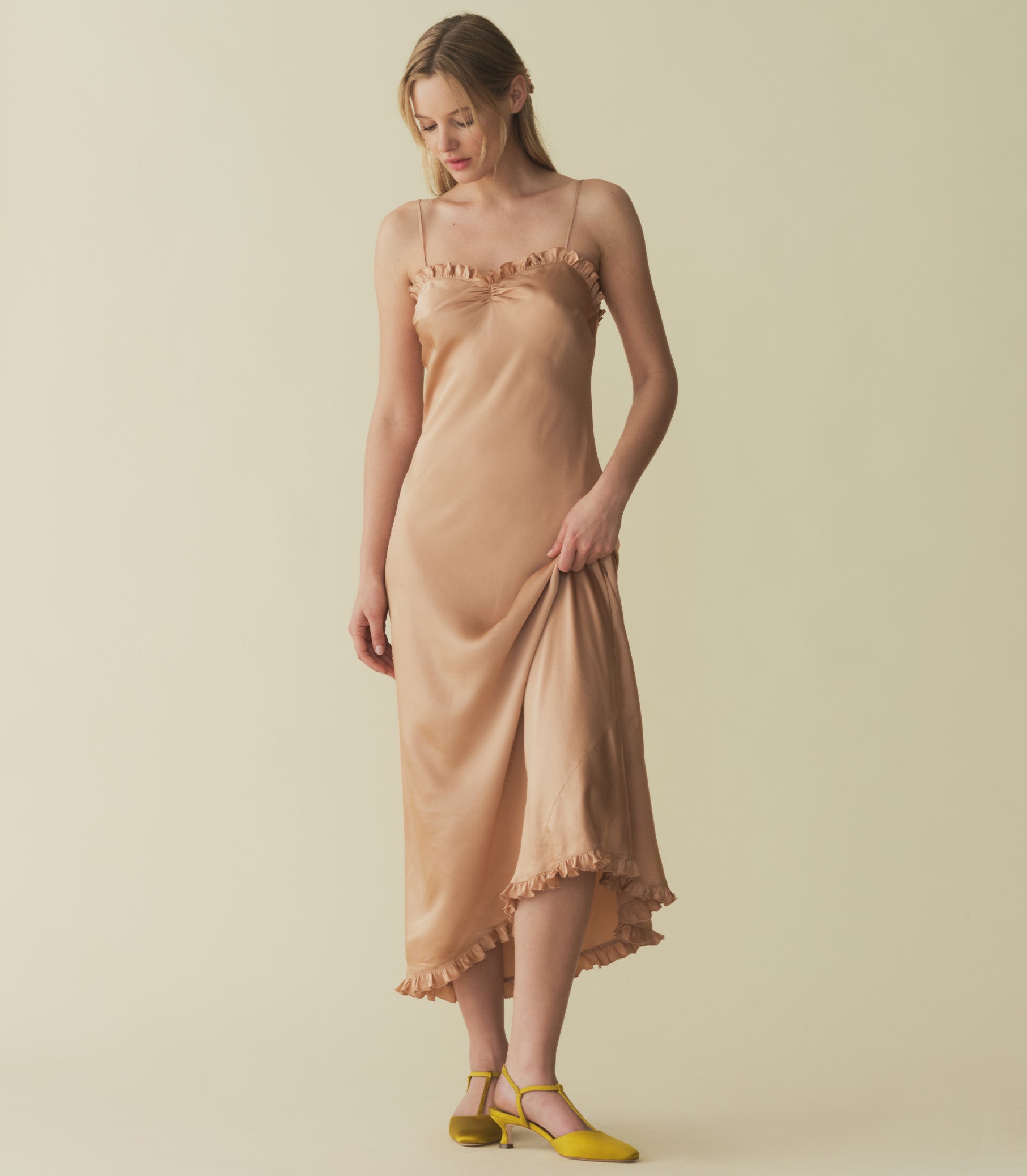 HMD -- CALSI DRESS -- BEECHWOOD view 2
