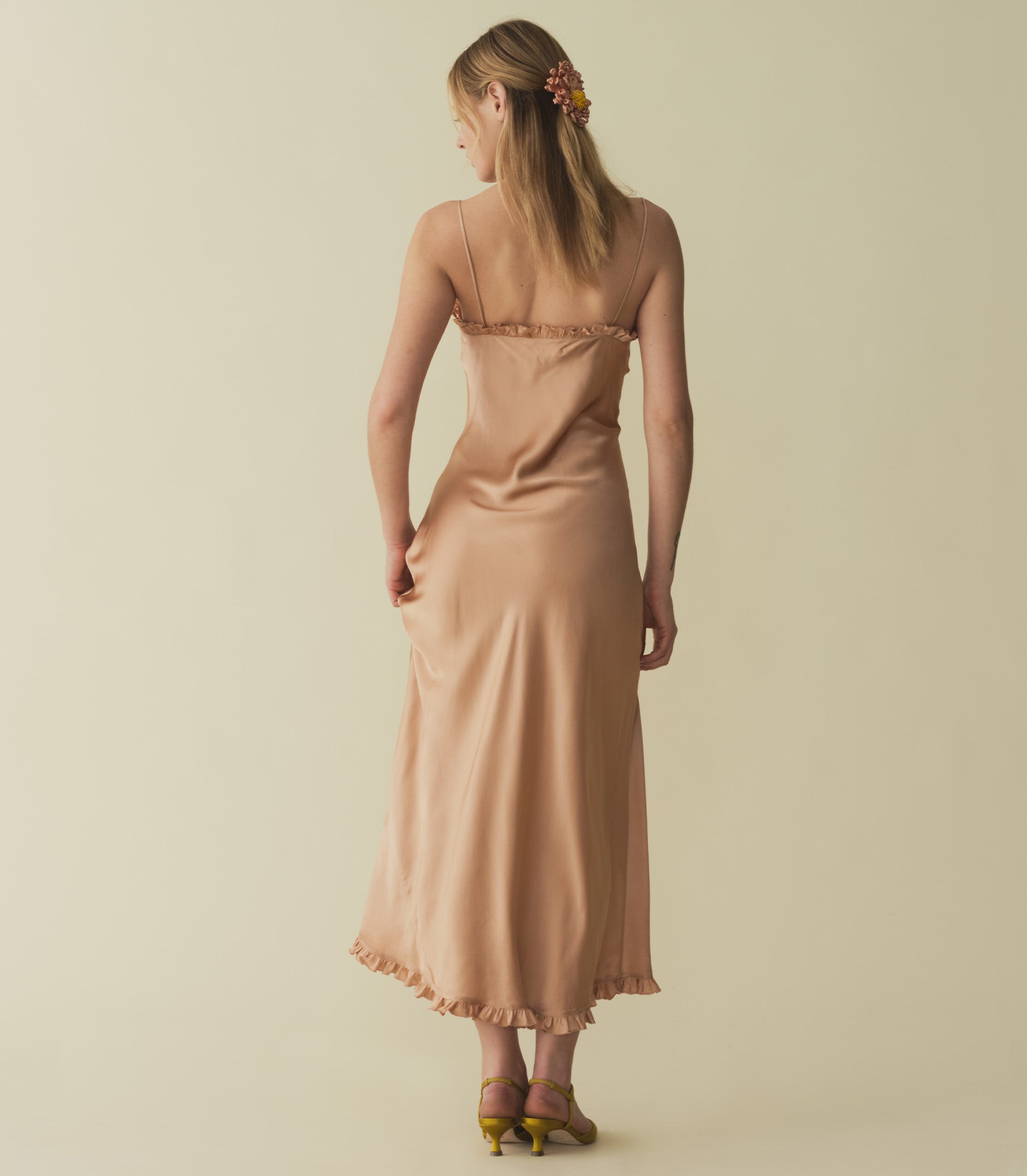 HMD -- CALSI DRESS -- BEECHWOOD view 4
