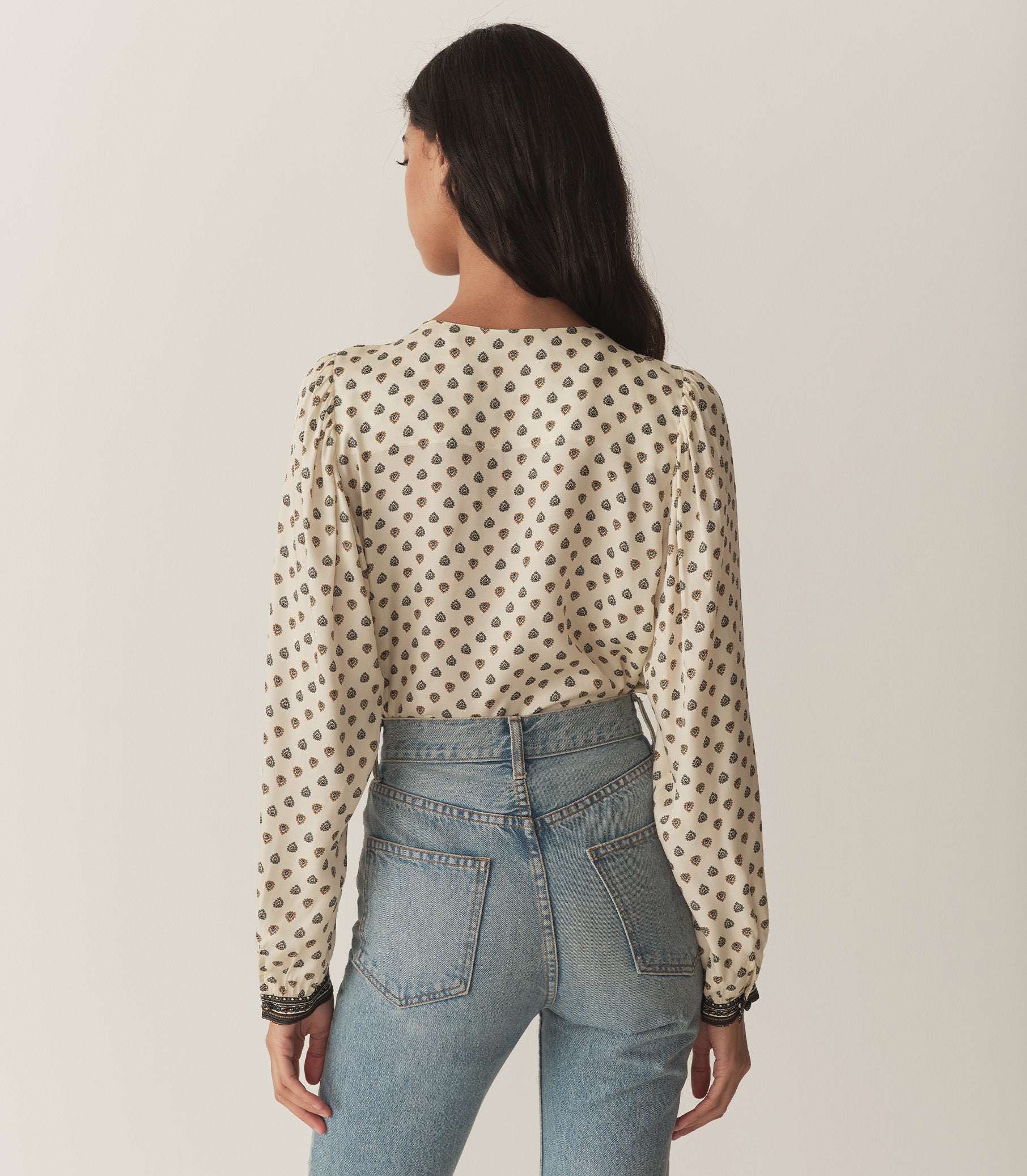 HMD -- CANDACE TOP -- RIVIERA FOULARD view 4
