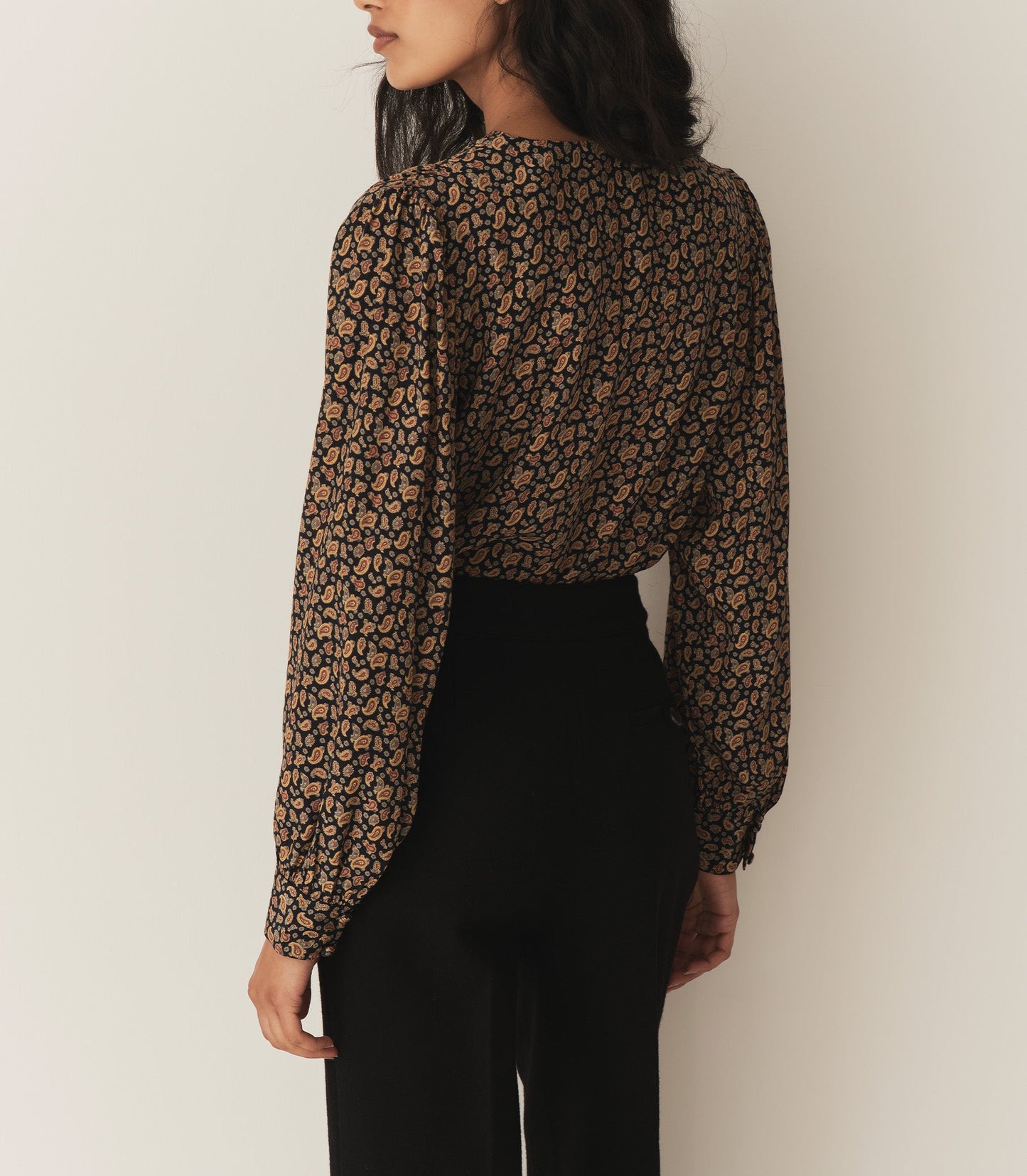 HMD -- CANDACE TOP -- VILLETTE PAISLEY