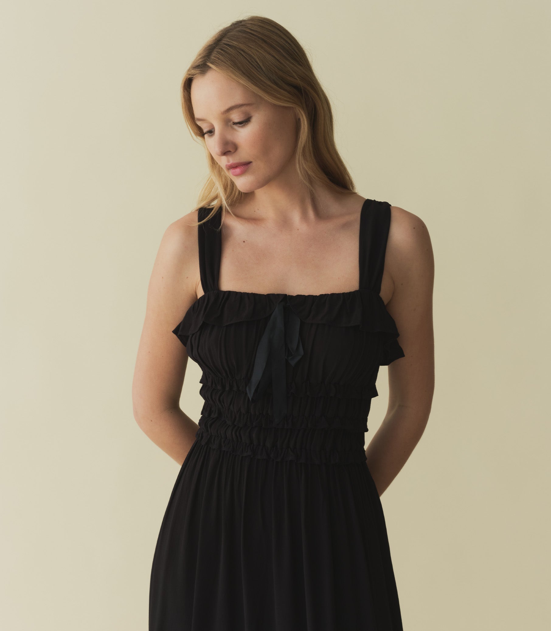 HMD -- CAROLYNN DRESS -- BLACK view 3

