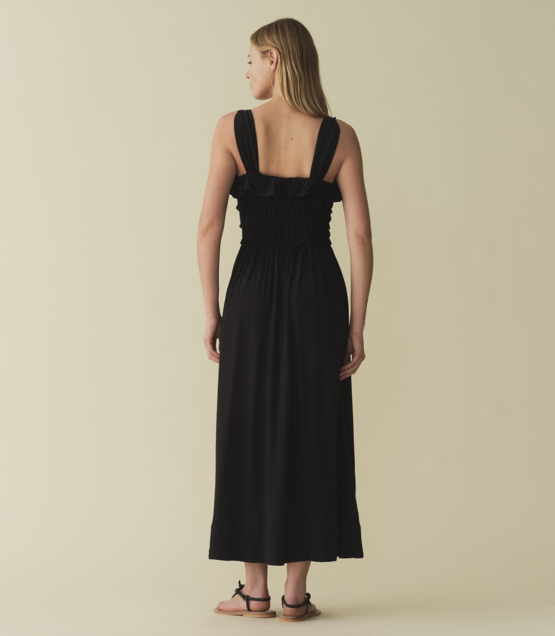 HMD -- CAROLYNN DRESS -- BLACK view 5
