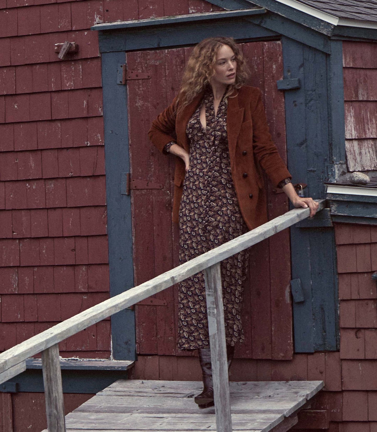 HMD -- CHANSON DRESS -- NAVY ARBOR ROSE FLORAL