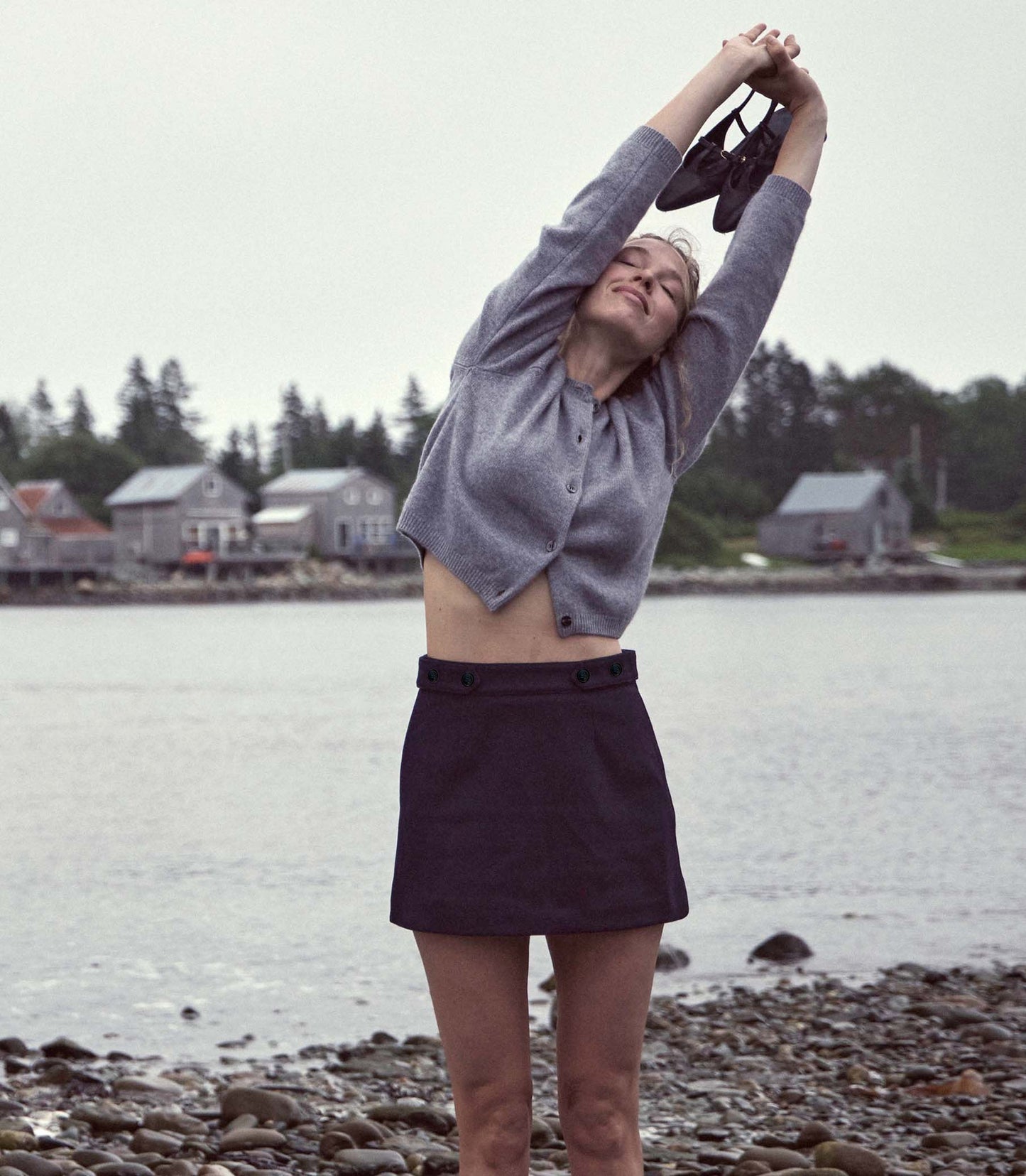 HMD -- CHIERI SKIRT -- DEEP NAVY