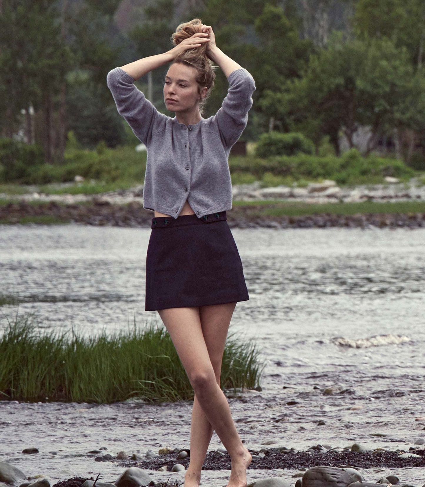 HMD -- CHIERI SKIRT -- DEEP NAVY