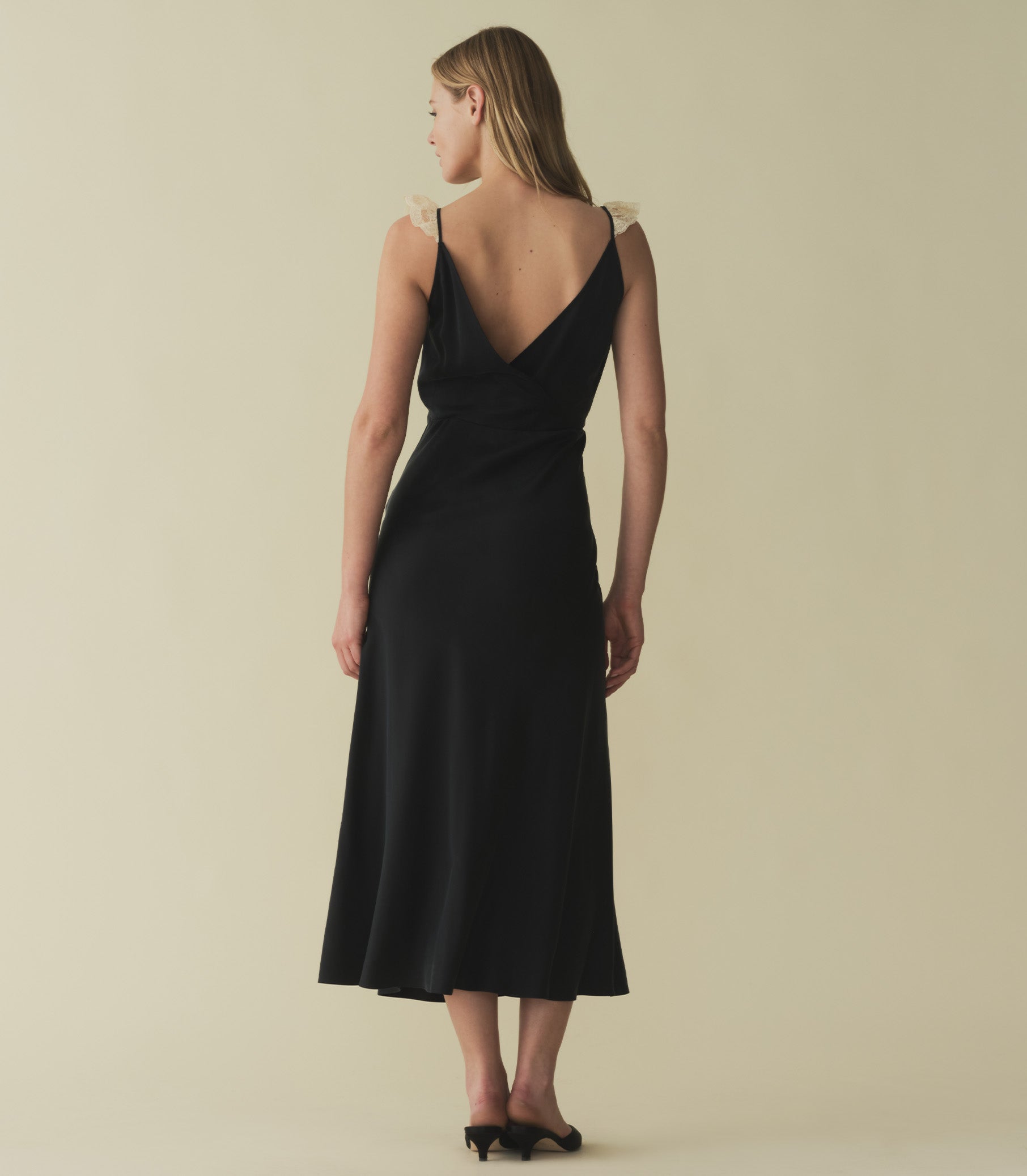 HMD -- CLAIRE DRESS -- BLACK view 3
