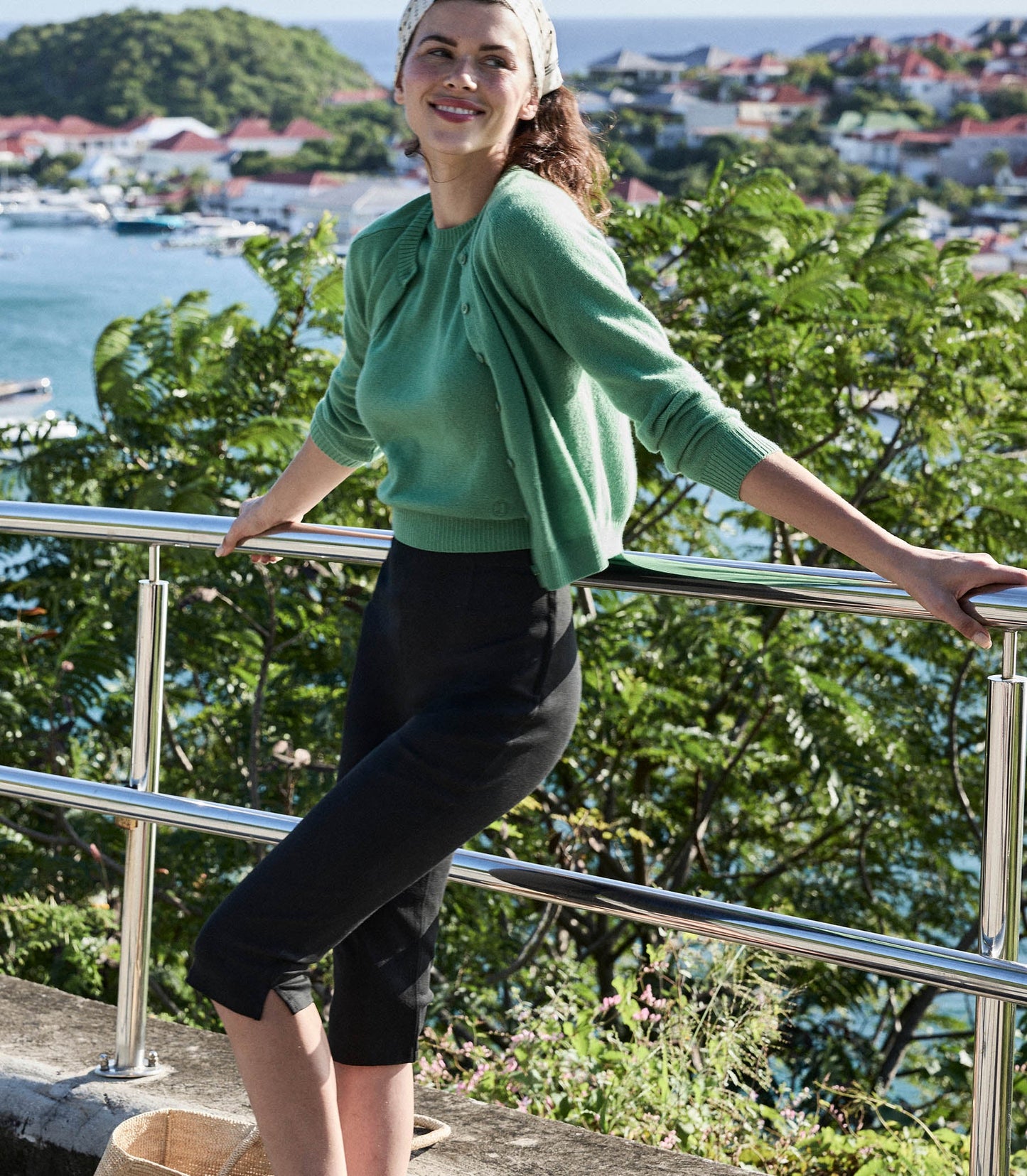 HMD -- CLAUDINE CARDIGAN -- LIGHT KELLY GREEN