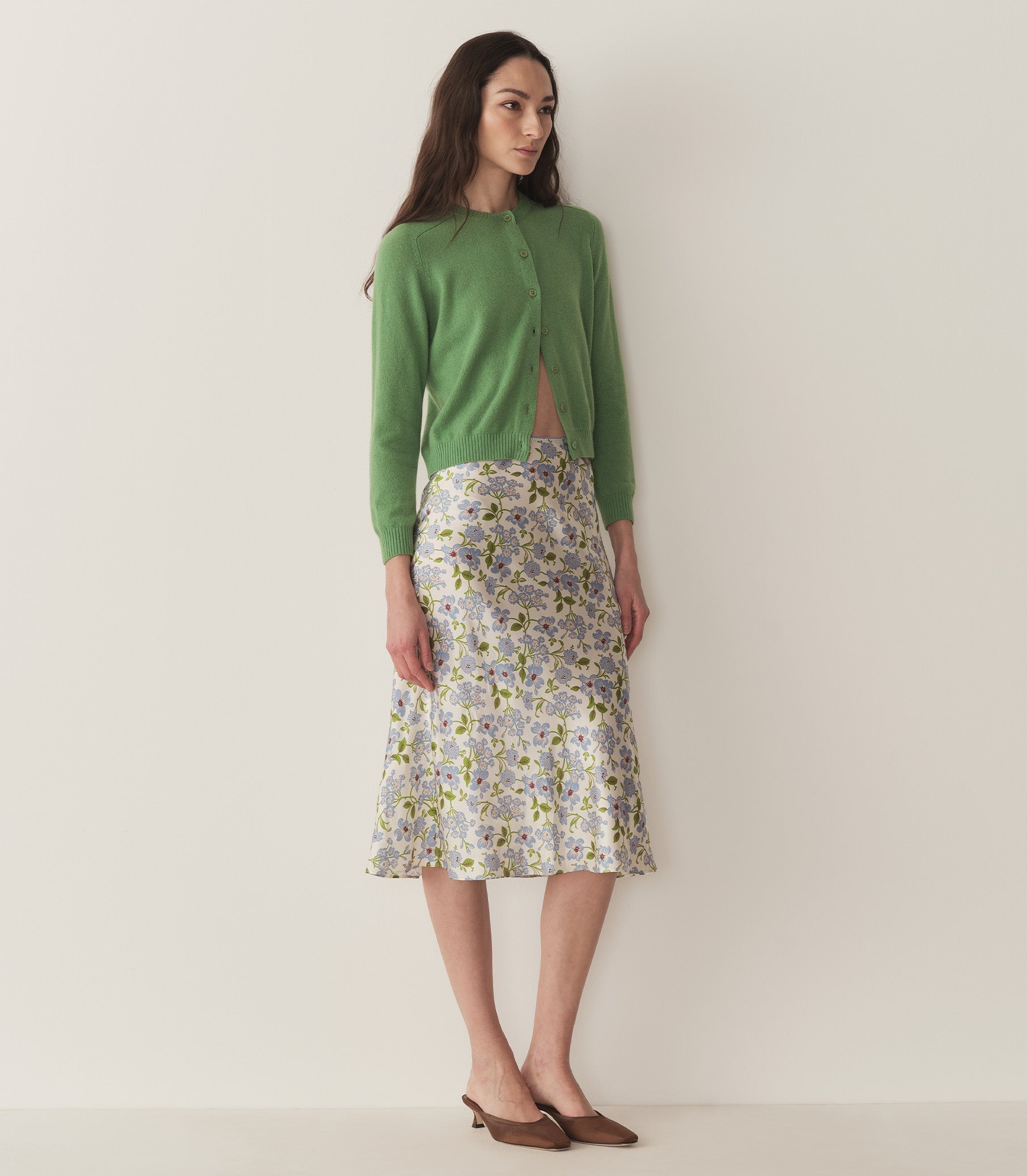 HMD -- CLAUDINE CARDIGAN -- LIGHT KELLY GREEN view 9
