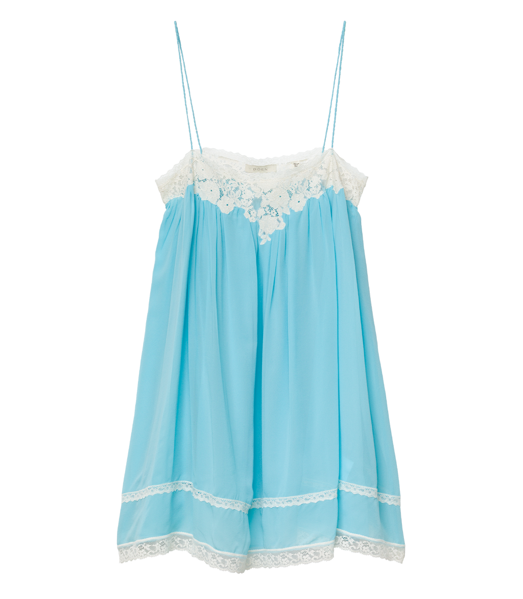 doen blue dress white lotus Doen Amari Dress worn by Jaclyn Lemon (Michelle Monaghan) as seen in The White  Lotus (S03E07)