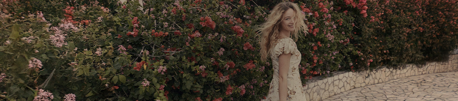 Hand Me Dôen Sale Edit