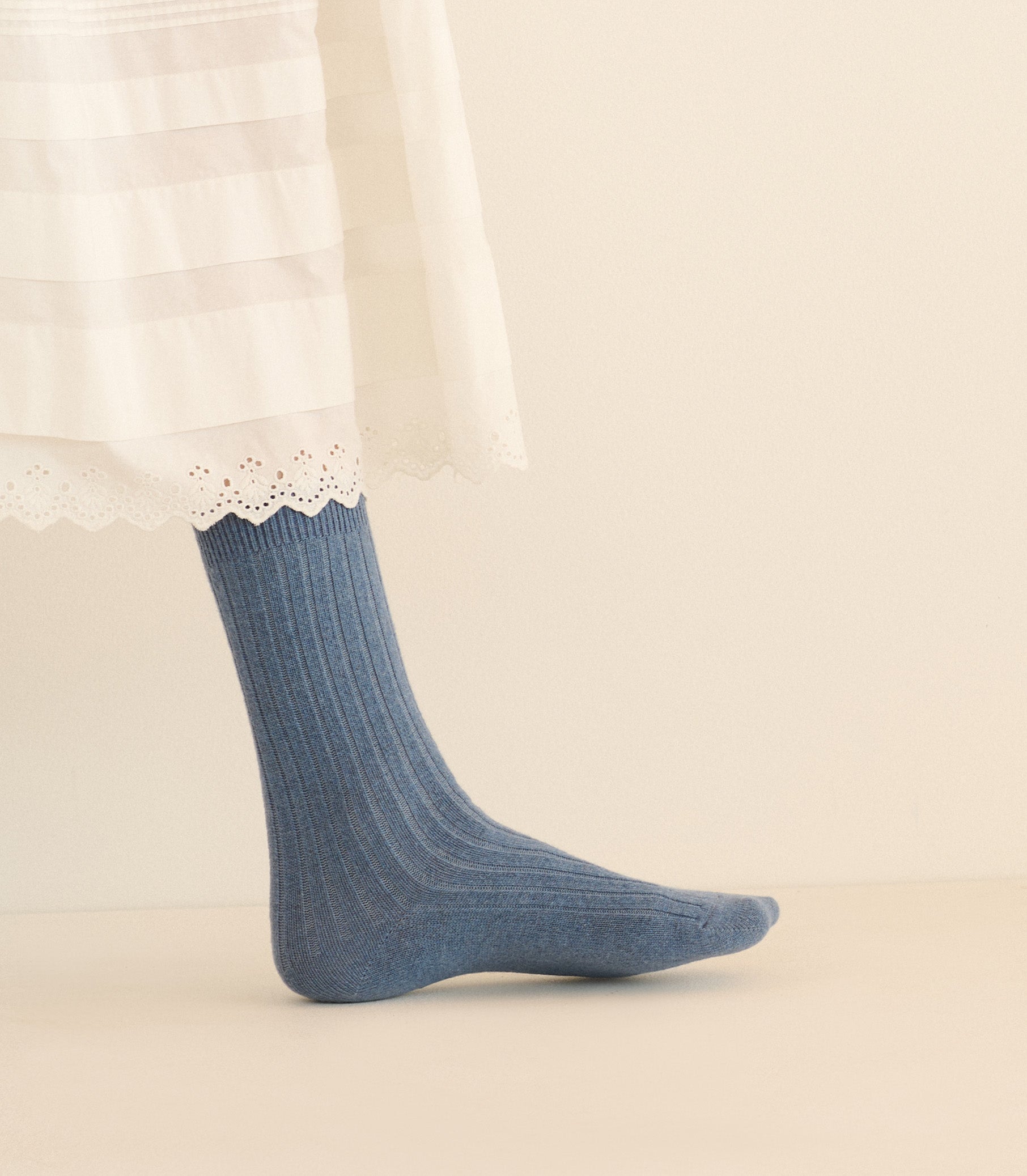 COLLÉGIEN MERINO CASHMERE RIBBED CREW SOCKS -- BLEU JEANS view 2