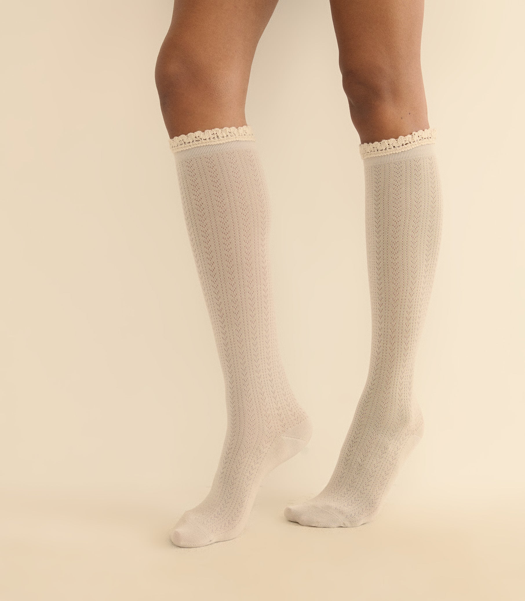 COLLÉGIEN POINTELLE KNEE HIGH SOCK -- DOUX AGNEAUX view 2
