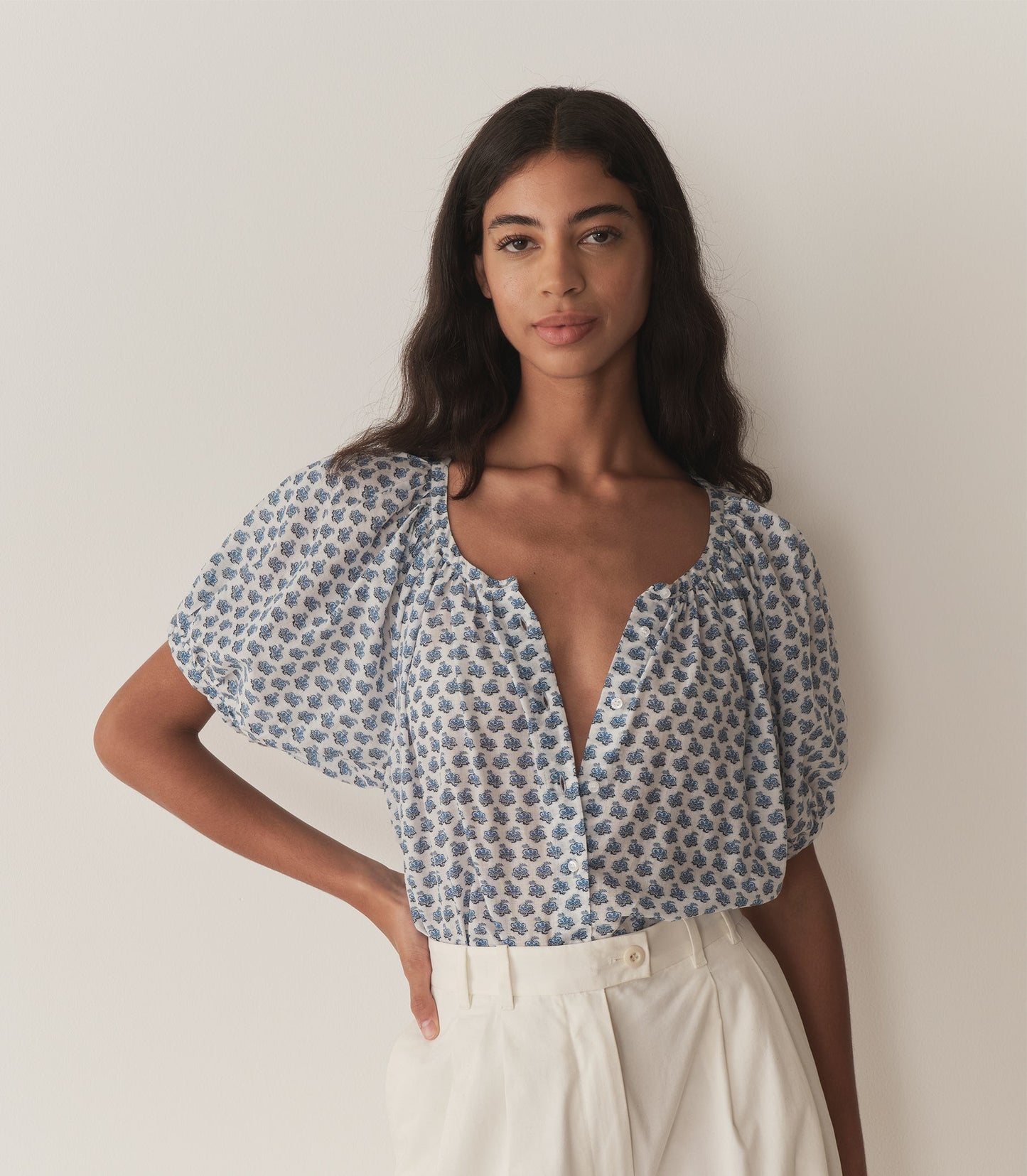 HMD -- JUNE TOP -- DAHLIA DITSY
