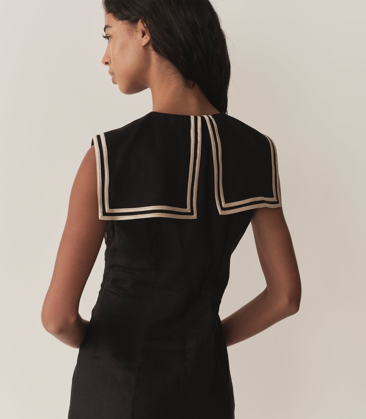 HMD -- MONROE DRESS -- BLACK