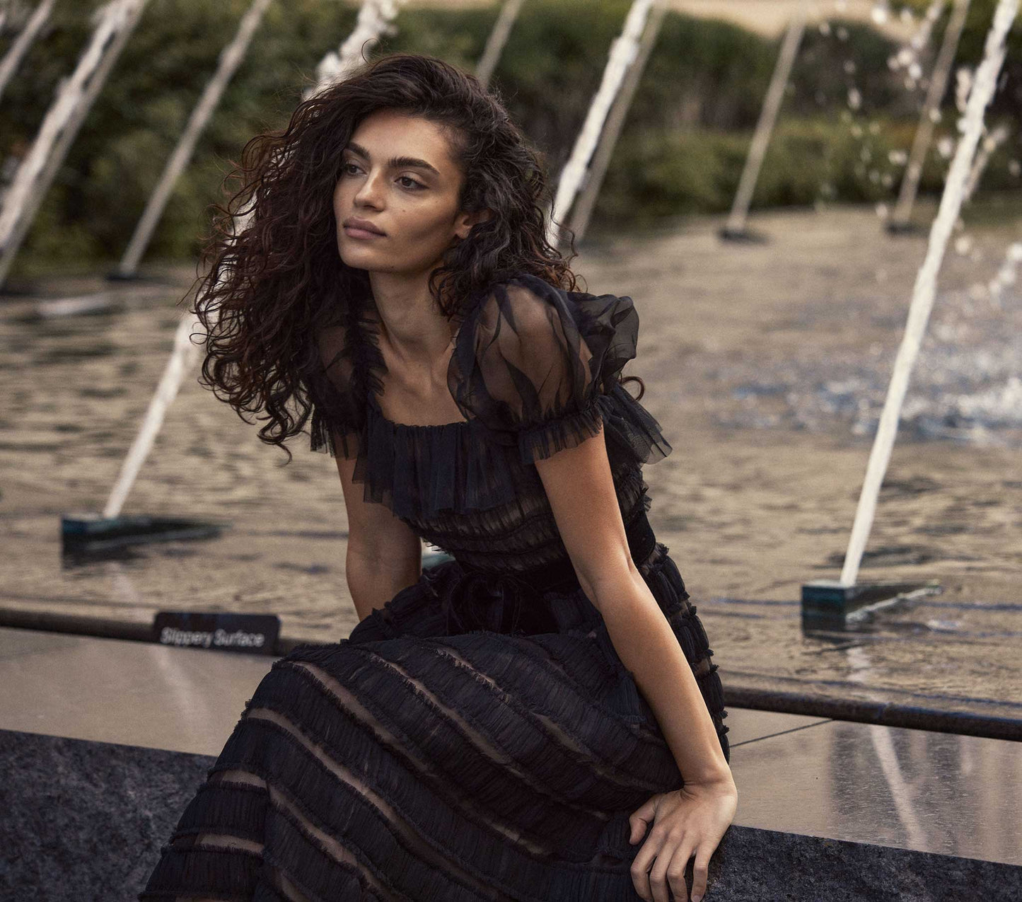 HMD -- CELESTIA DRESS -- BLACK