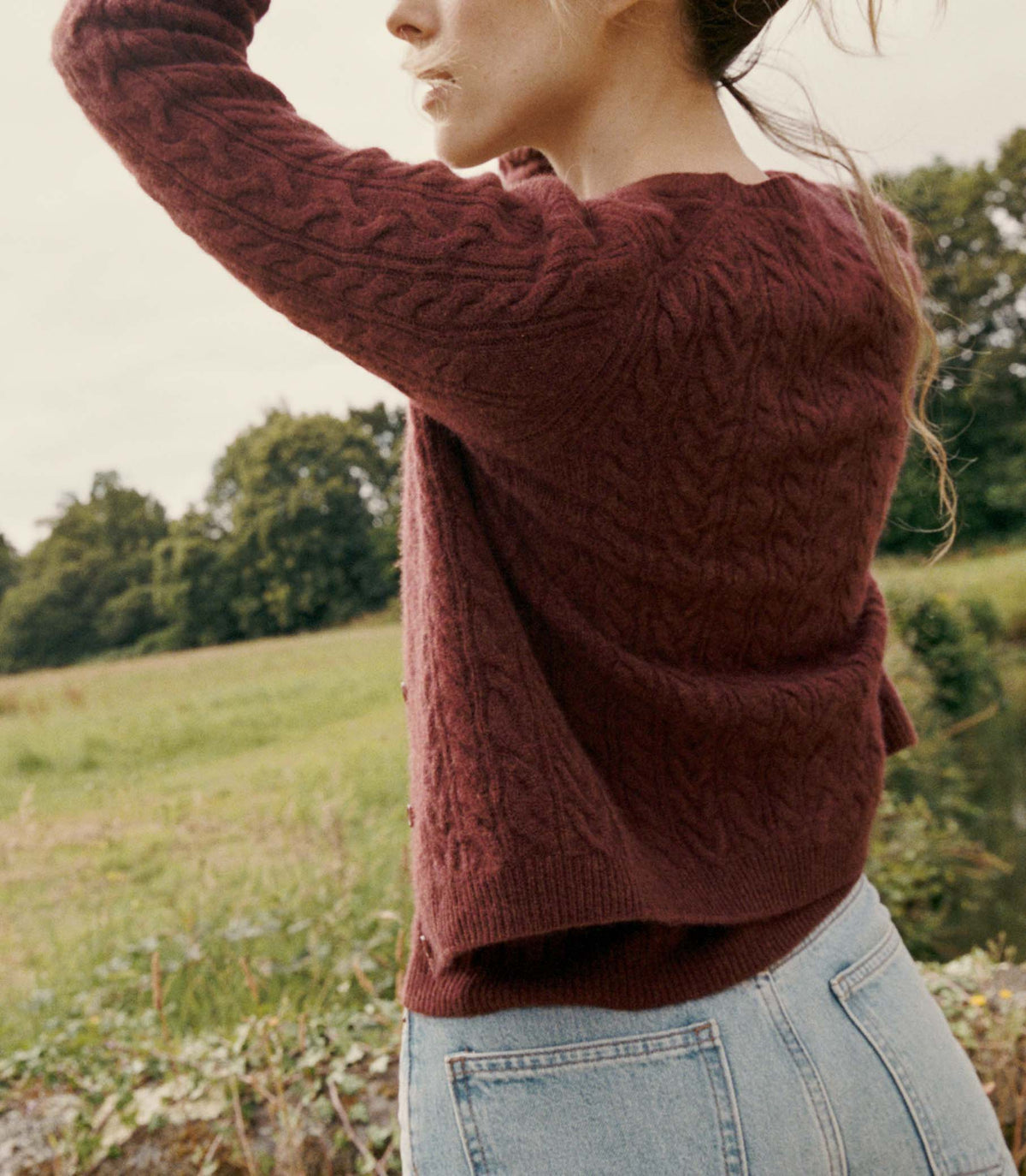 HMD -- DANAE CABLE CASHMERE CARDIGAN -- DARK GARNET view 4
