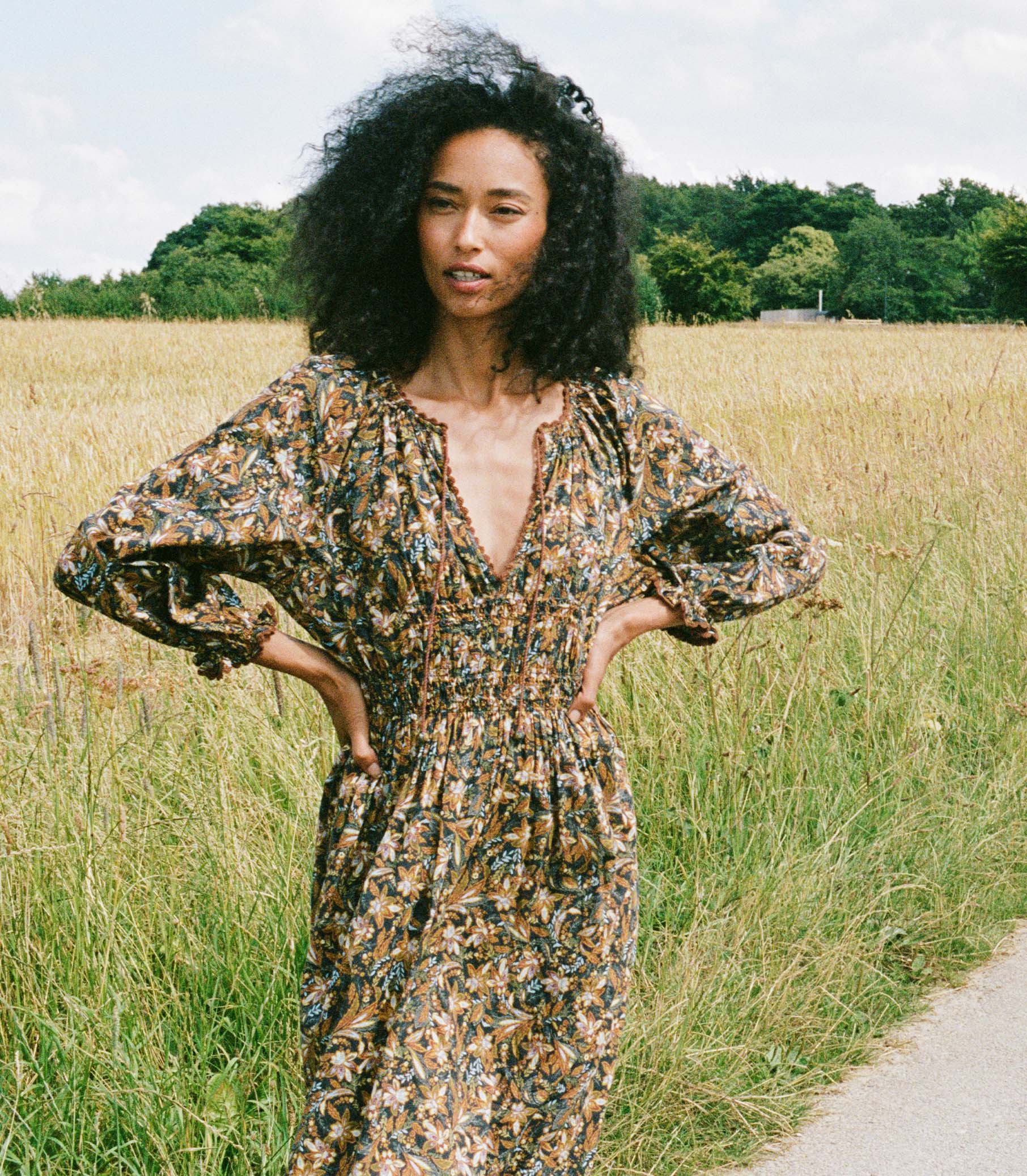 HMD -- DELFINA DRESS -- NOIR NARCISSUS FLORAL view 5
