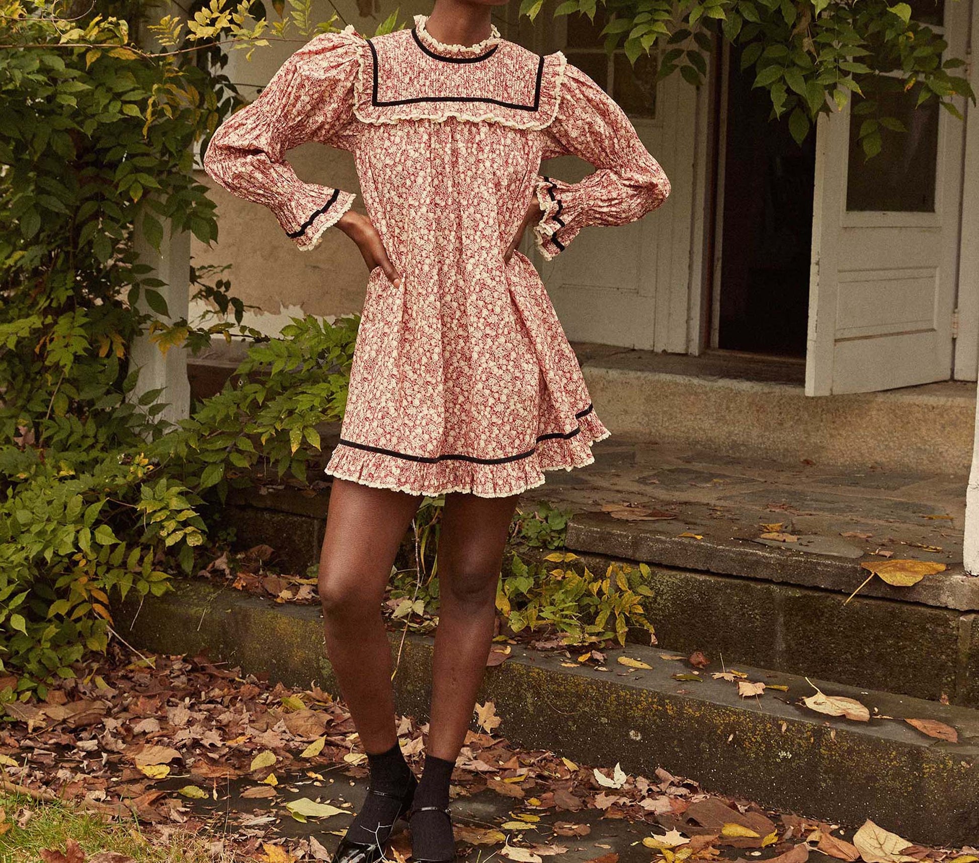 HMD -- ANJOU DRESS -- ROUGE POMME ET POIRE view 2
