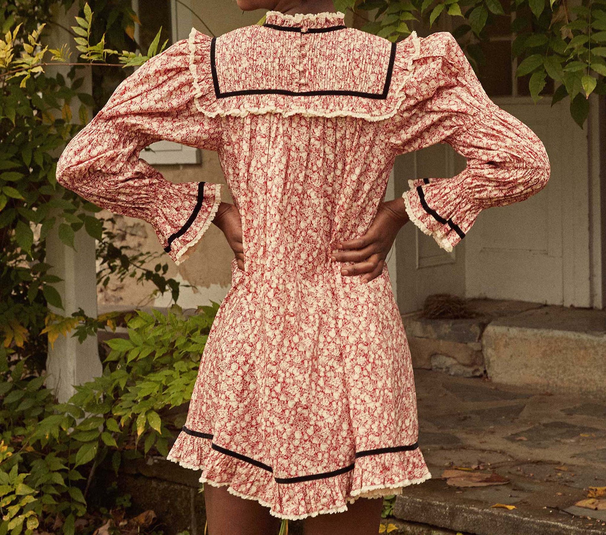 HMD -- ANJOU DRESS -- ROUGE POMME ET POIRE view 4
