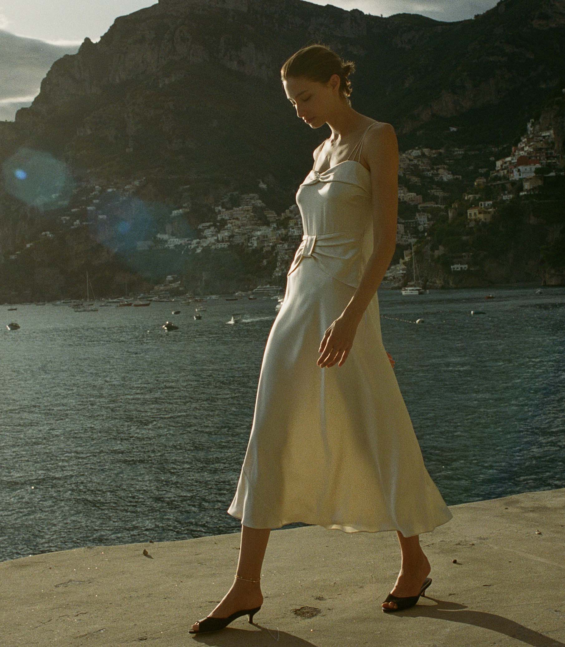 HMD -- DONETTA DRESS -- MAGNOLIA view 1
