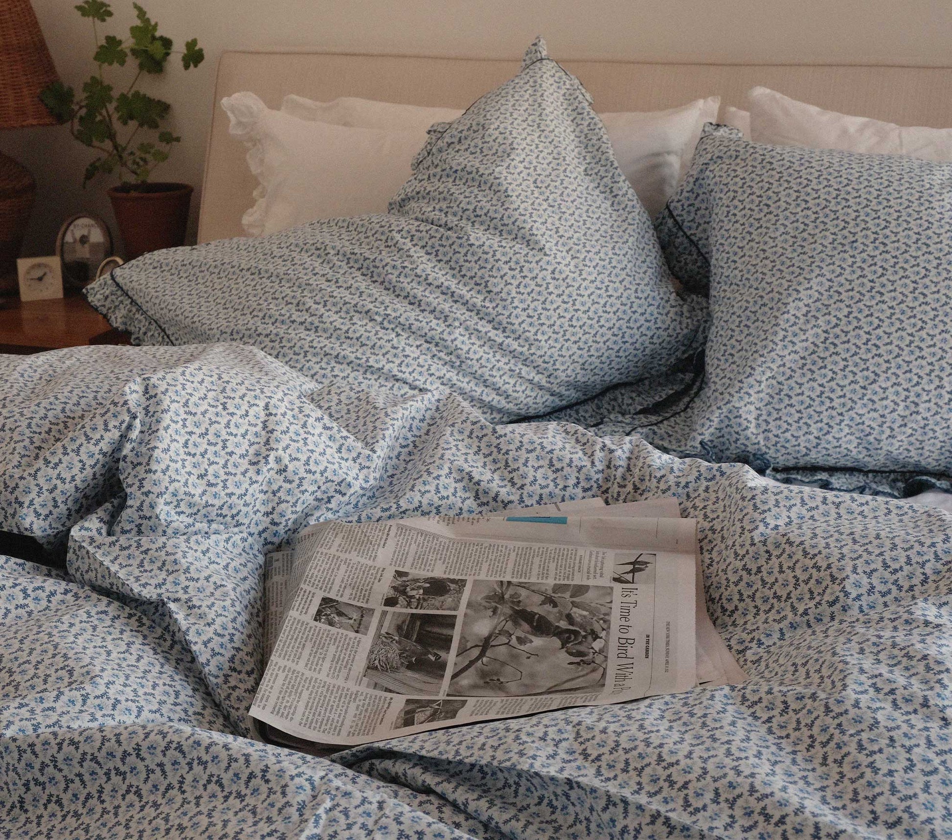 HMD -- TWIN DUVET COVER -- BLUE WINTER DITSY view 1
