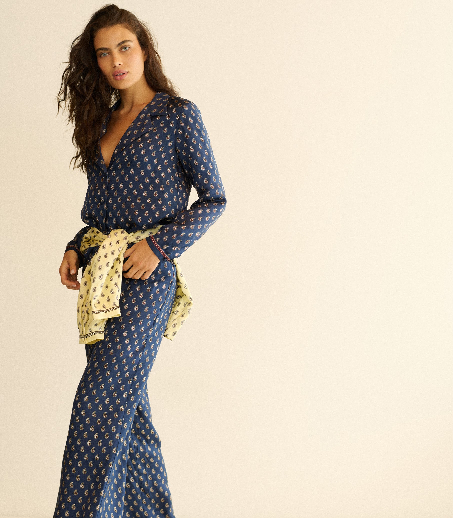 ELENE TOP -- BLEU TAORMINA PAISLEY view 3
