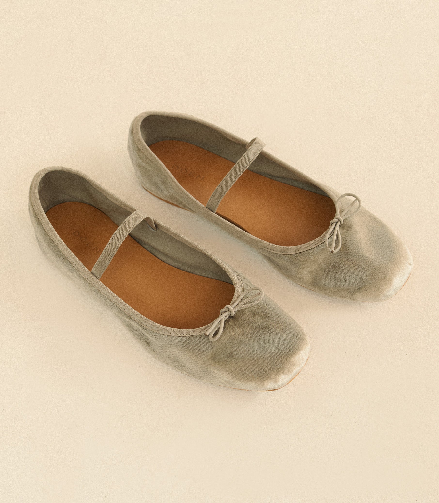 ELENI MARY JANE -- DOVE PANNE VELVET view 7
