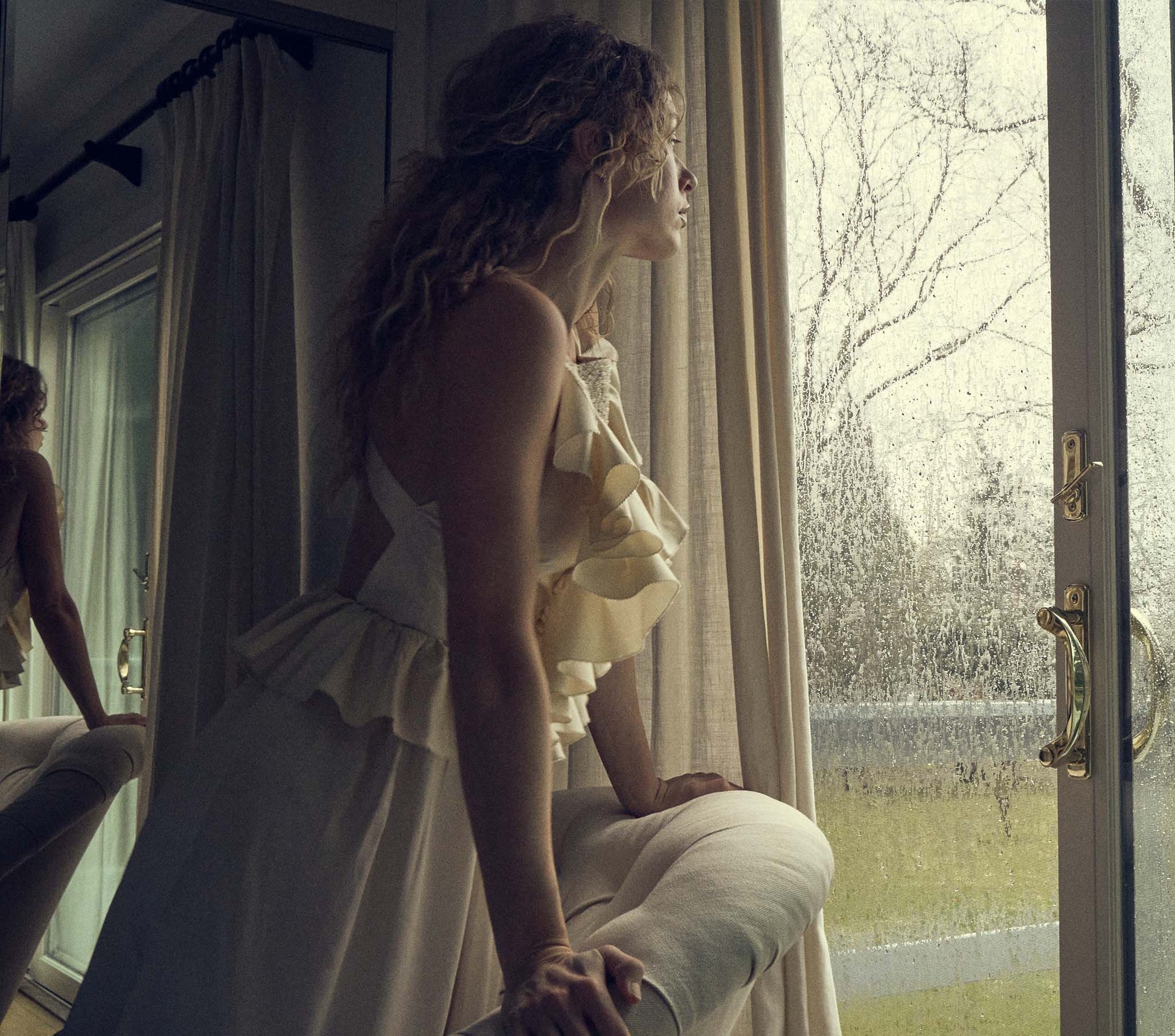 HMD -- ELOUISE DRESS -- MOTHER OF PEARL view 4
