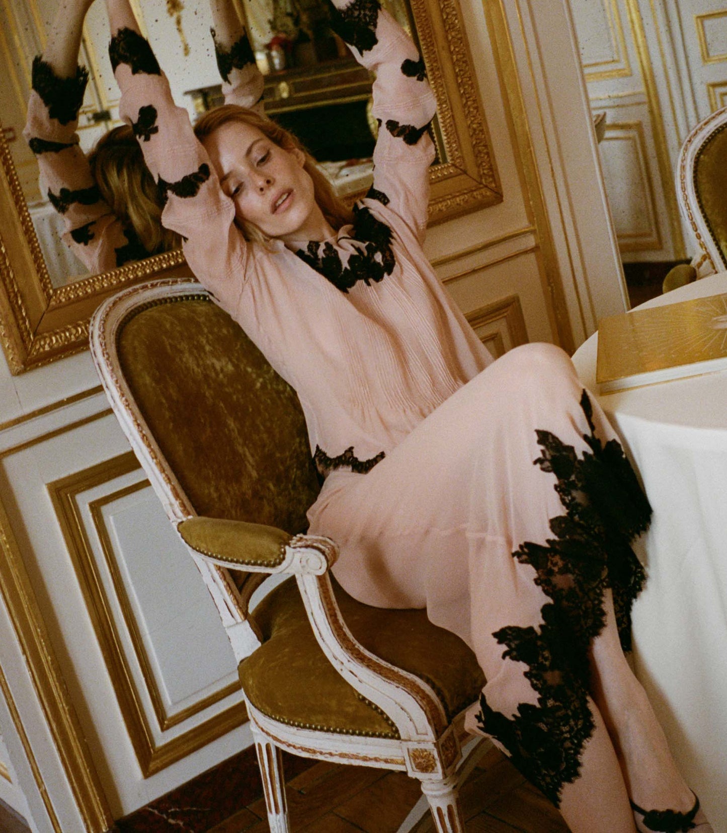 ELOWEN ANNIVERSARY SKIRT -- SOFT PEACH