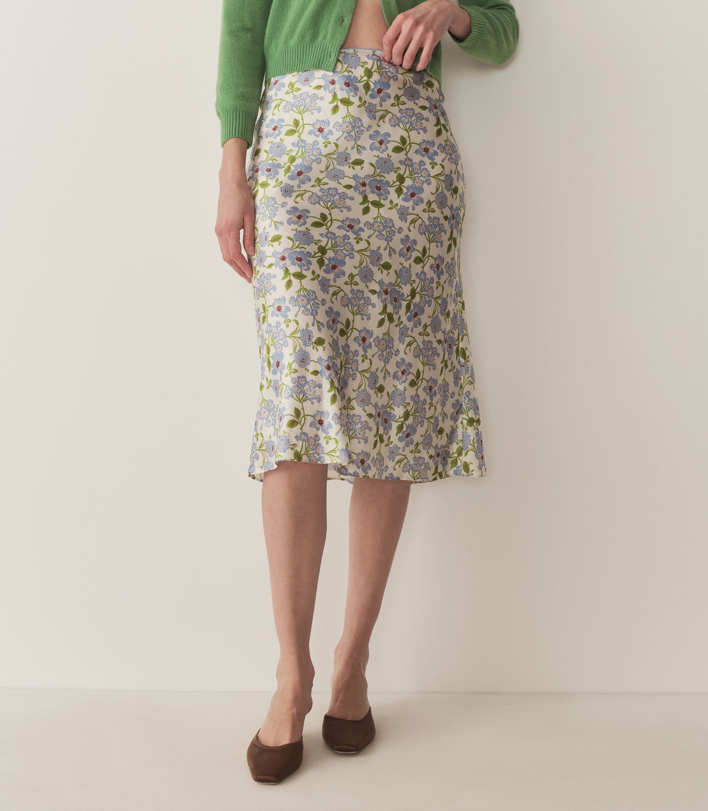 HMD -- ELOWENA SKIRT -- IVORY STRAWBERRY MOON FLORAL