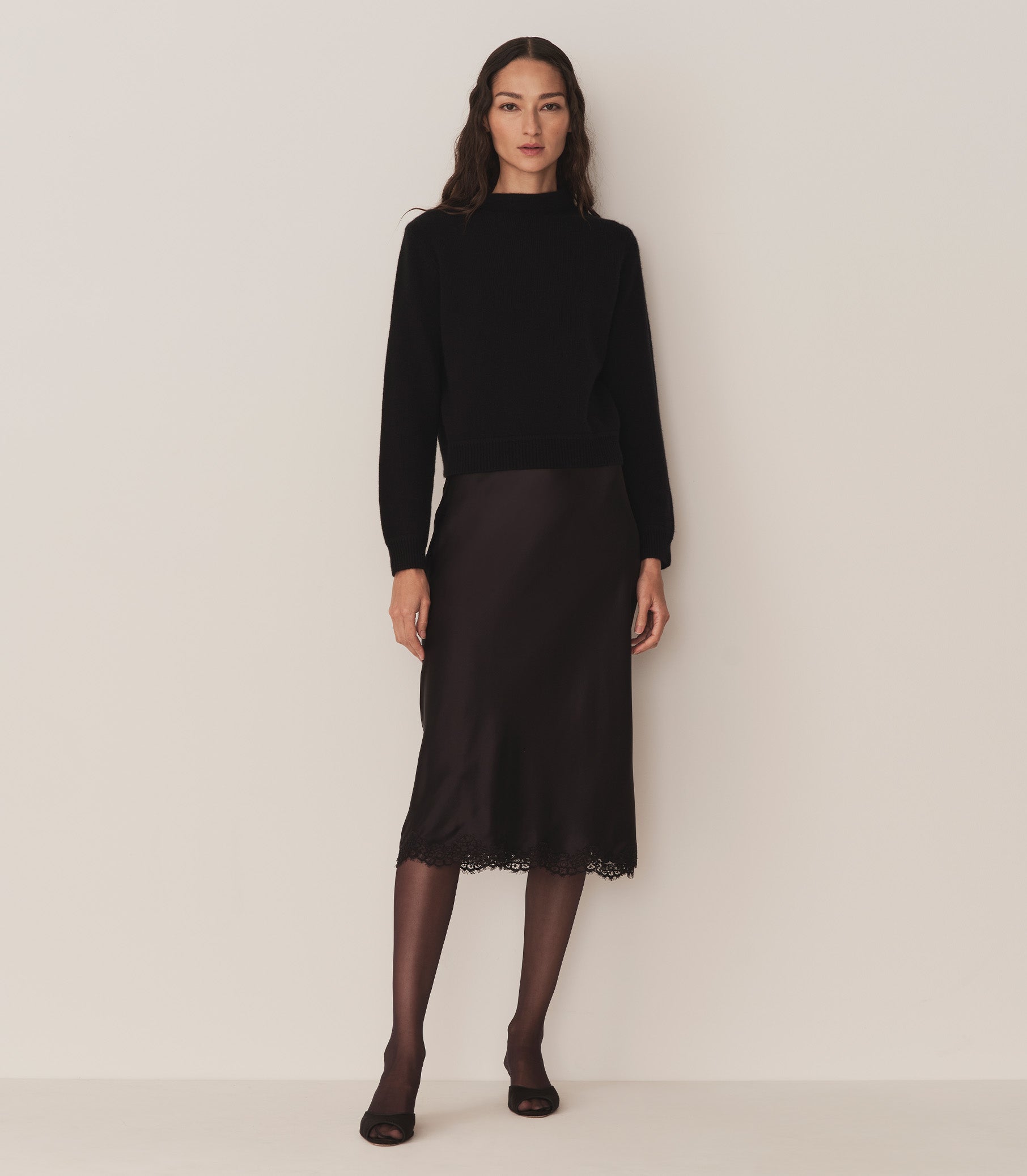 HMD -- ELOWENA SKIRT -- BLACK view 3