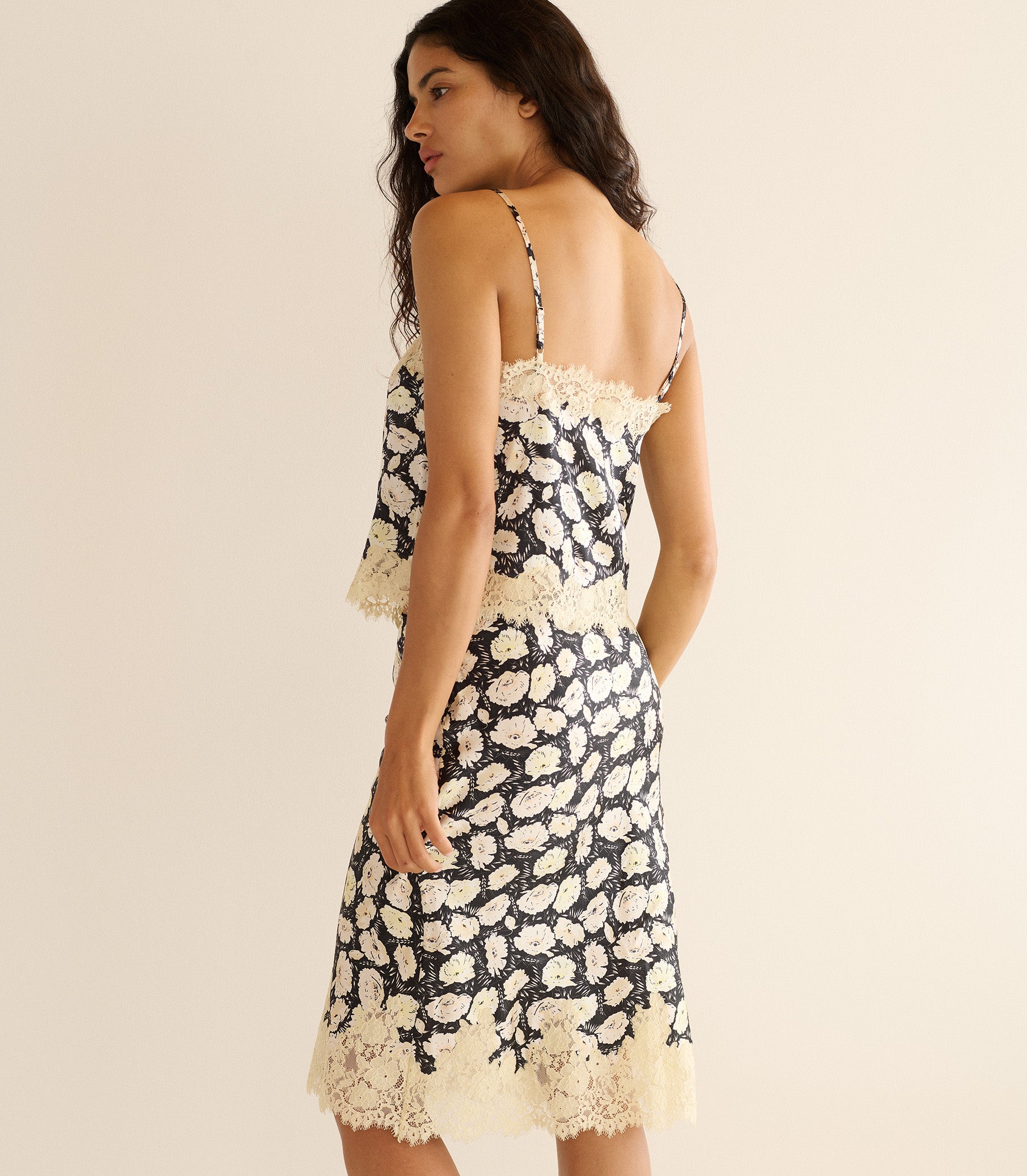 ELOWETTE SKIRT -- NOIR FLEURS D'ANEMONE view 4